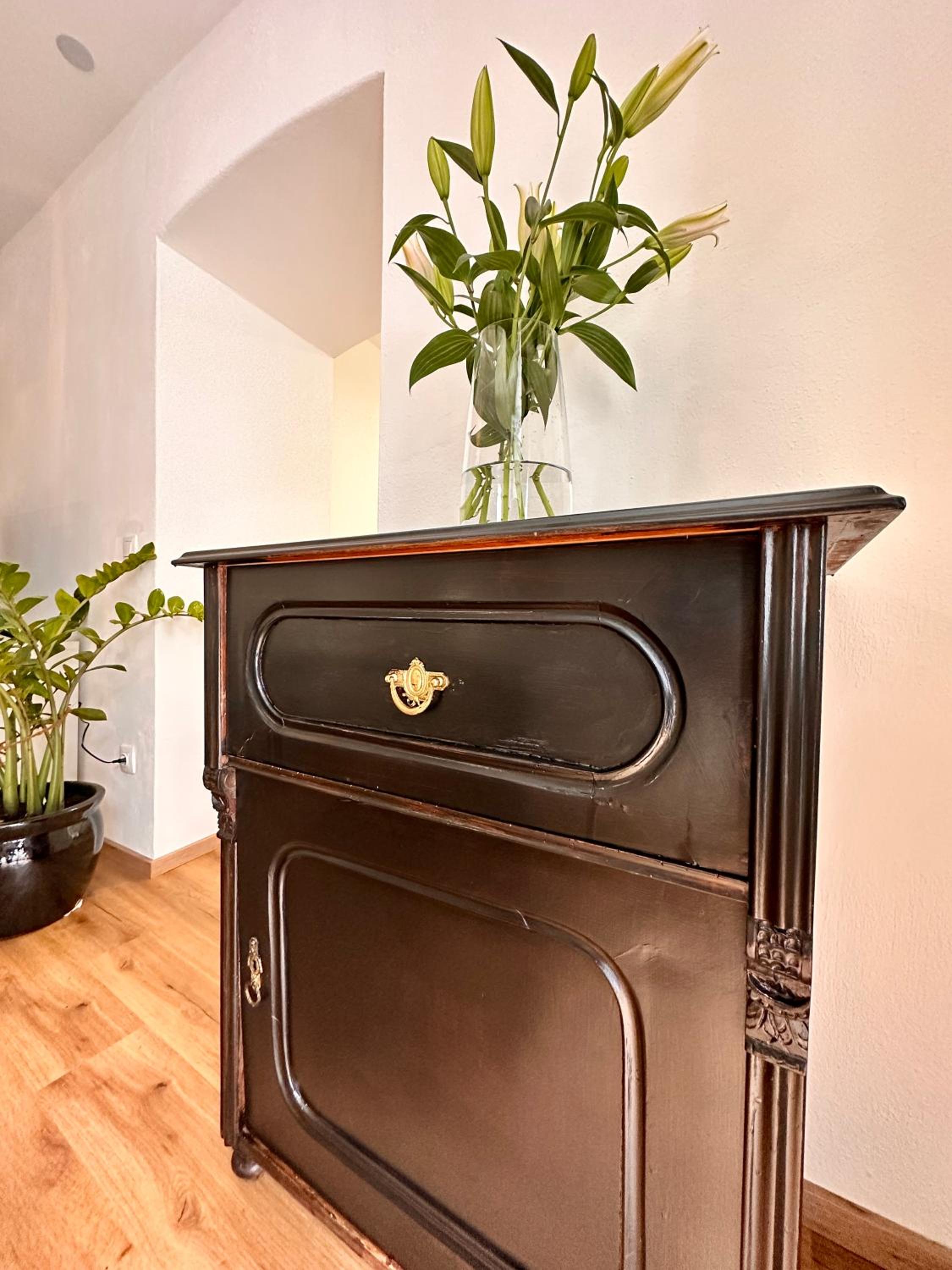 White Oak Room