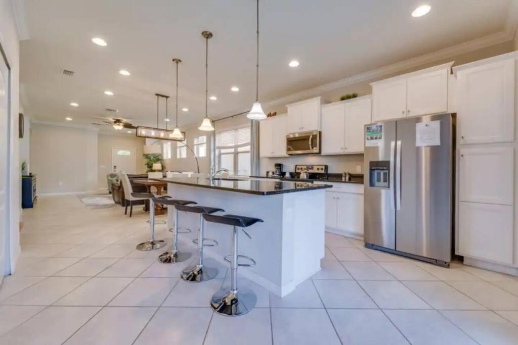 Disney Vacation Rental - Luxury villa with game room view 2