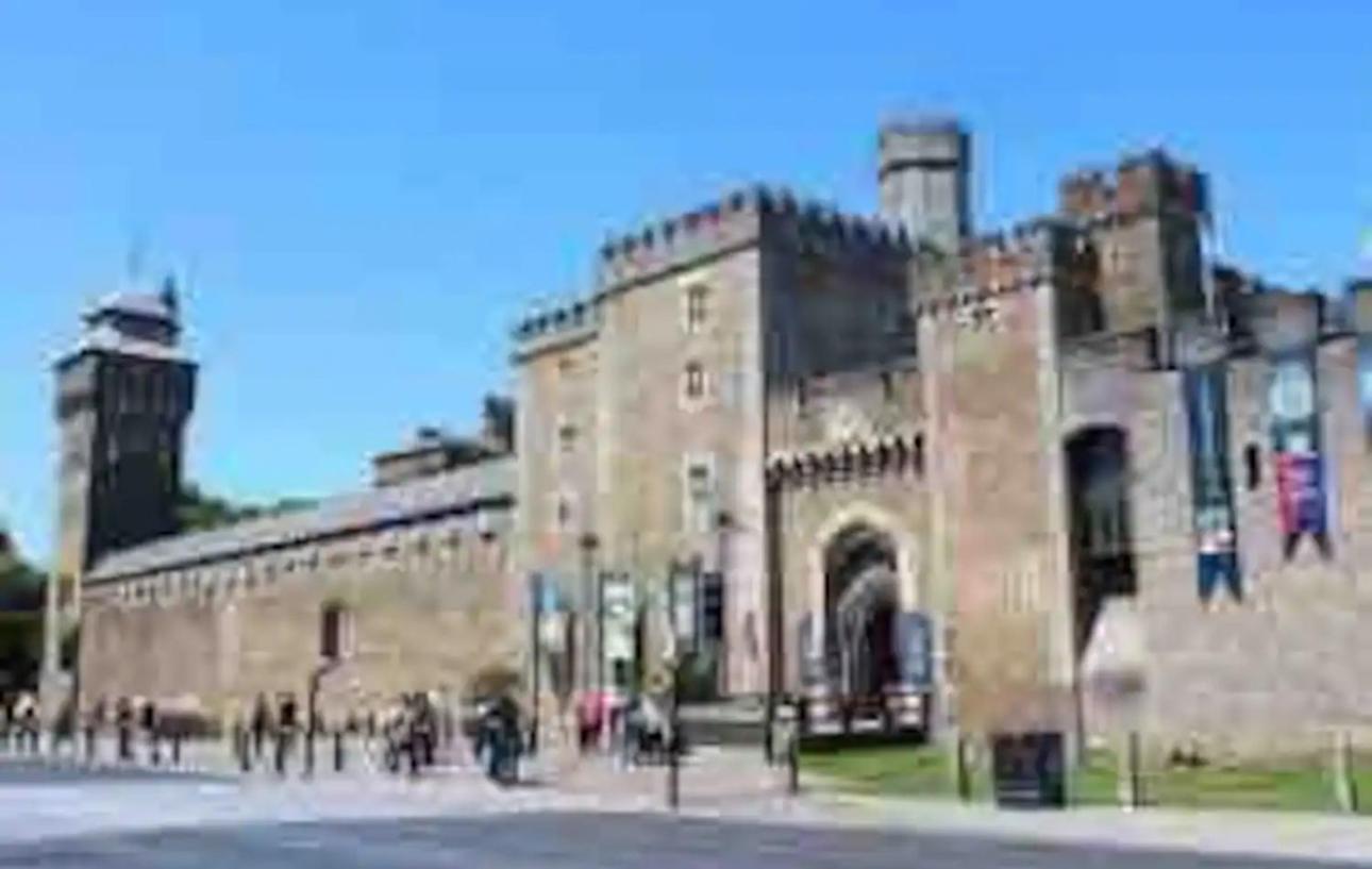 Cardiff city centre apartment