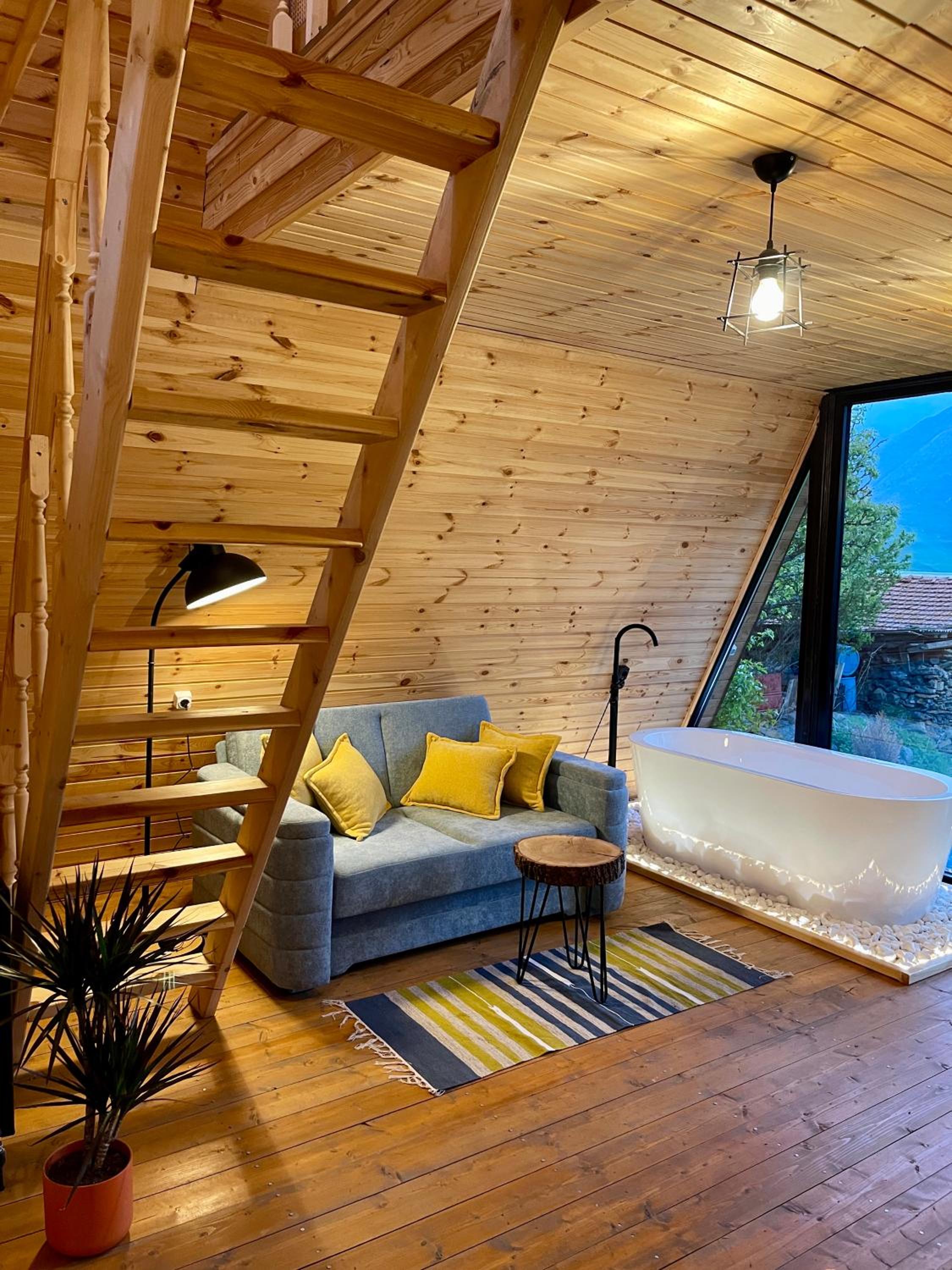 Kuro cottage- A frame