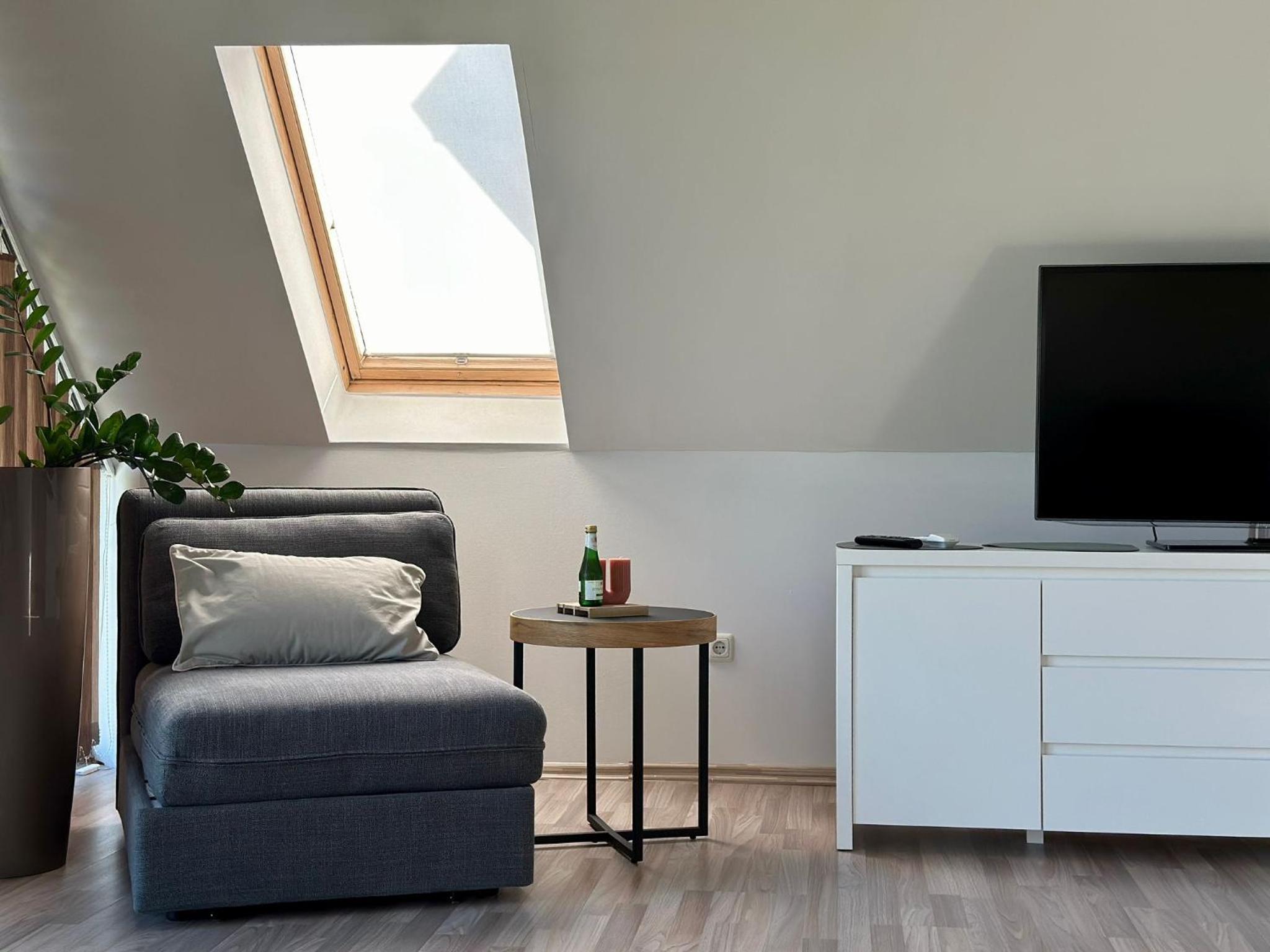 Großzügige 100 m2 Wohnung mit Terrasse