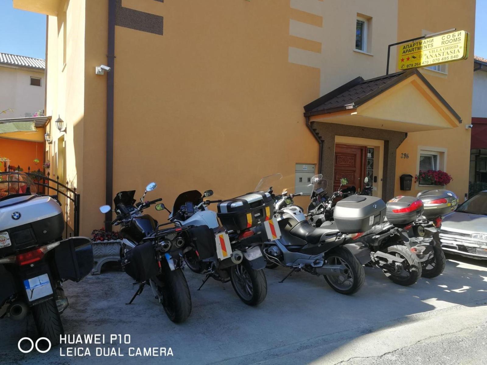 Photo 244