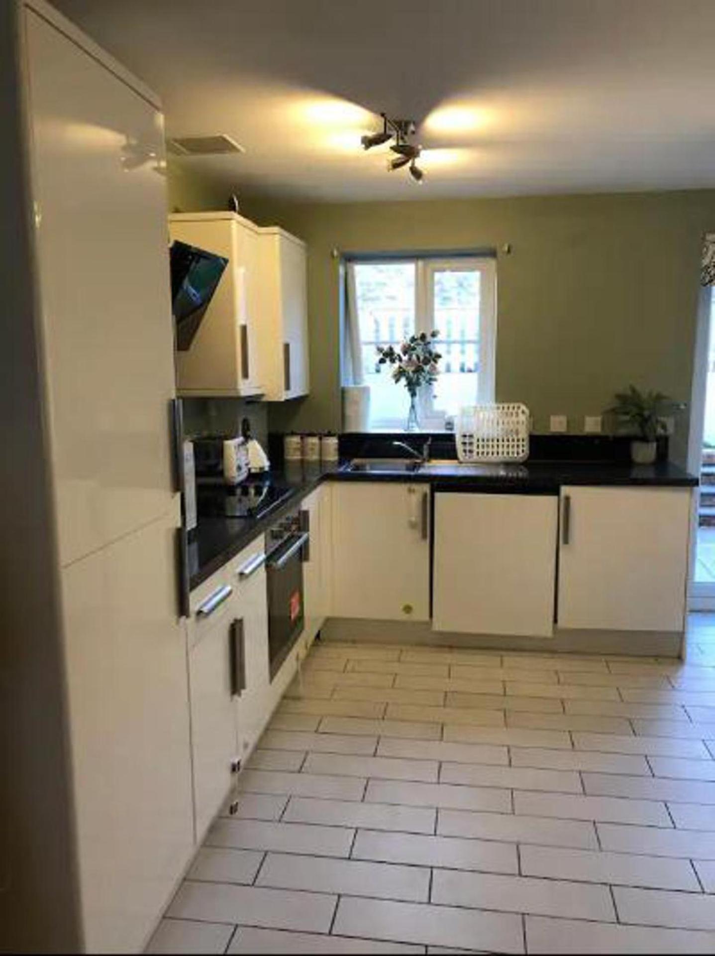 Stunning 3-Bed House in Bristol