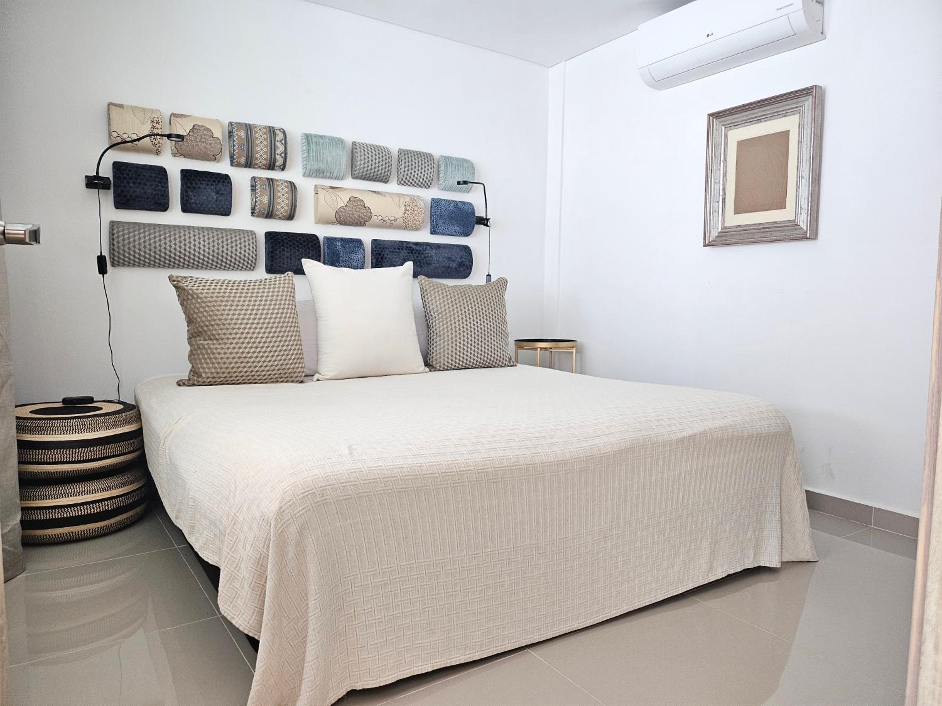 Duplex de Lujo nuevo con vista increible al centro y la playa