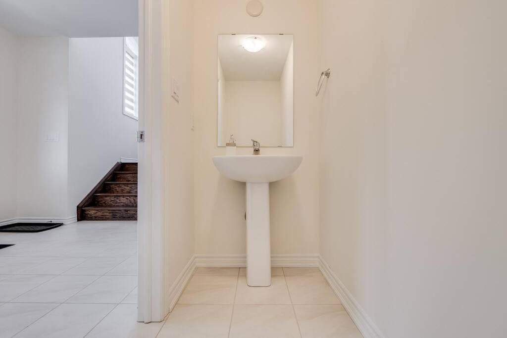 Brand New 4 Bedroom House