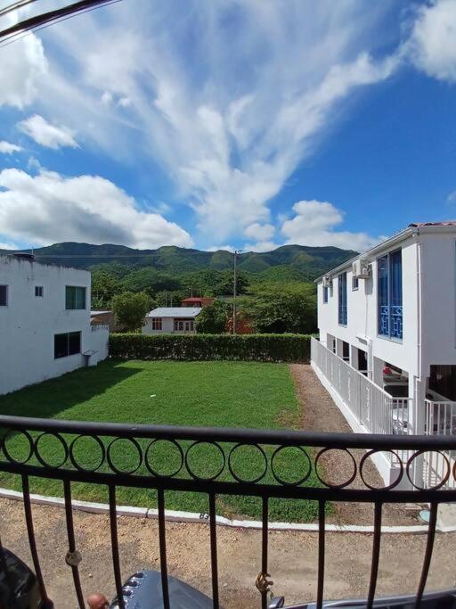 Casa en Condominio con Piscina