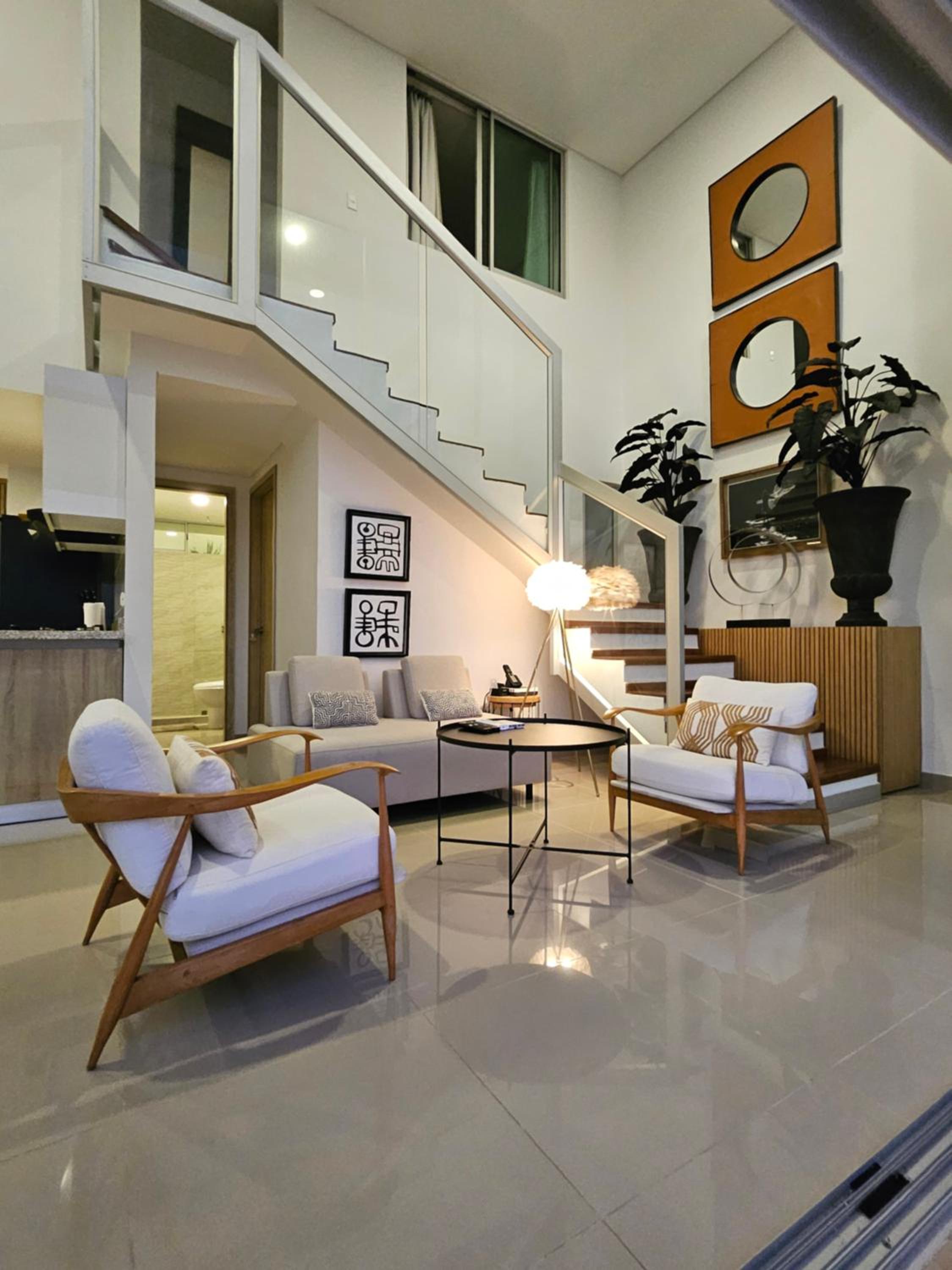Duplex de Lujo nuevo con vista increible al centro y la playa