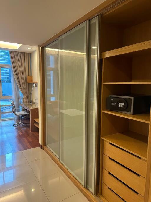 Luxzell suite Klcc With bathtub 7 Minutes walk to klcc