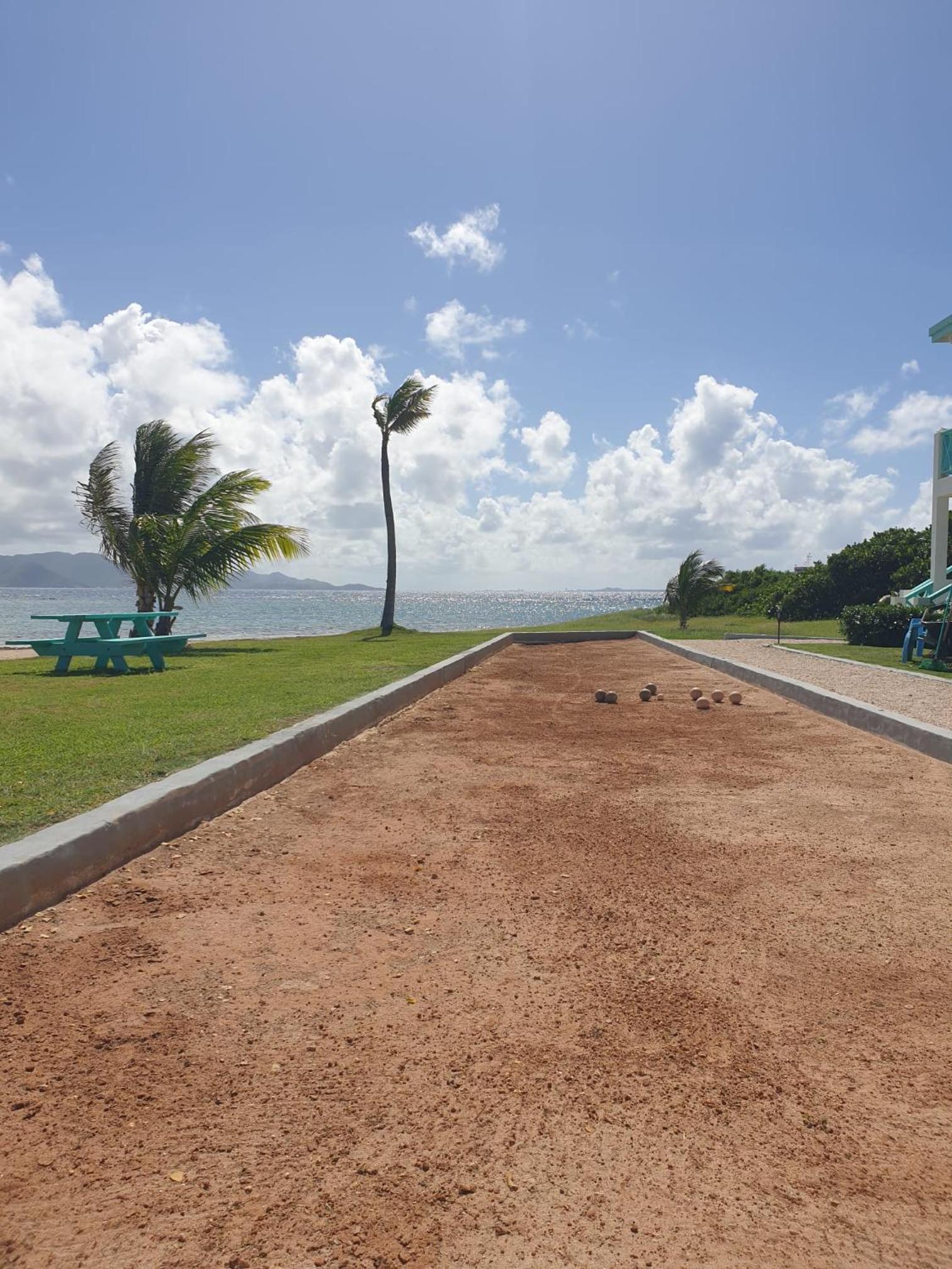Coralito Bay Suites & Villas