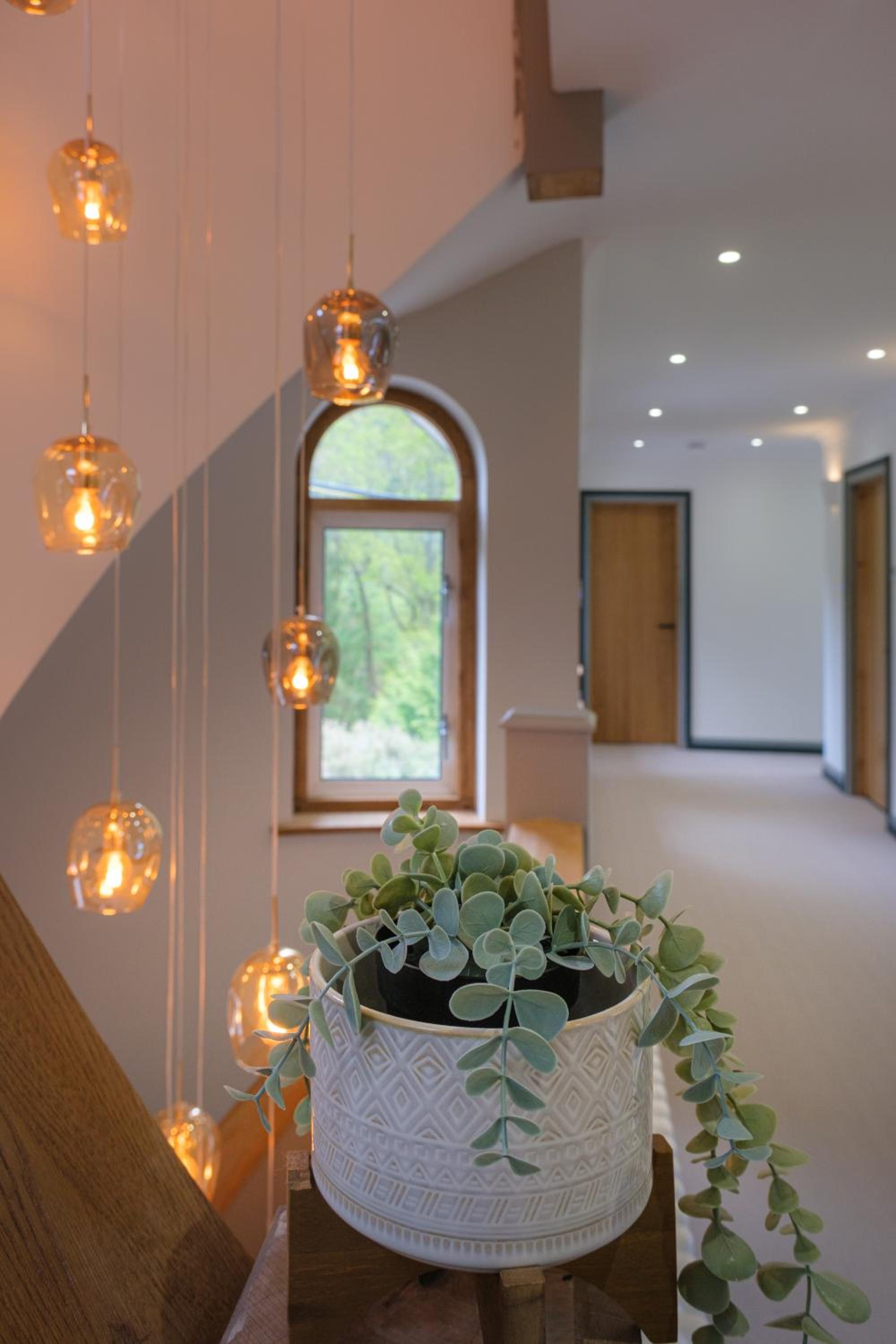 Devizes Vacations - Inviting 5-Bed House with fishing lake in Devizes - Property Image 16