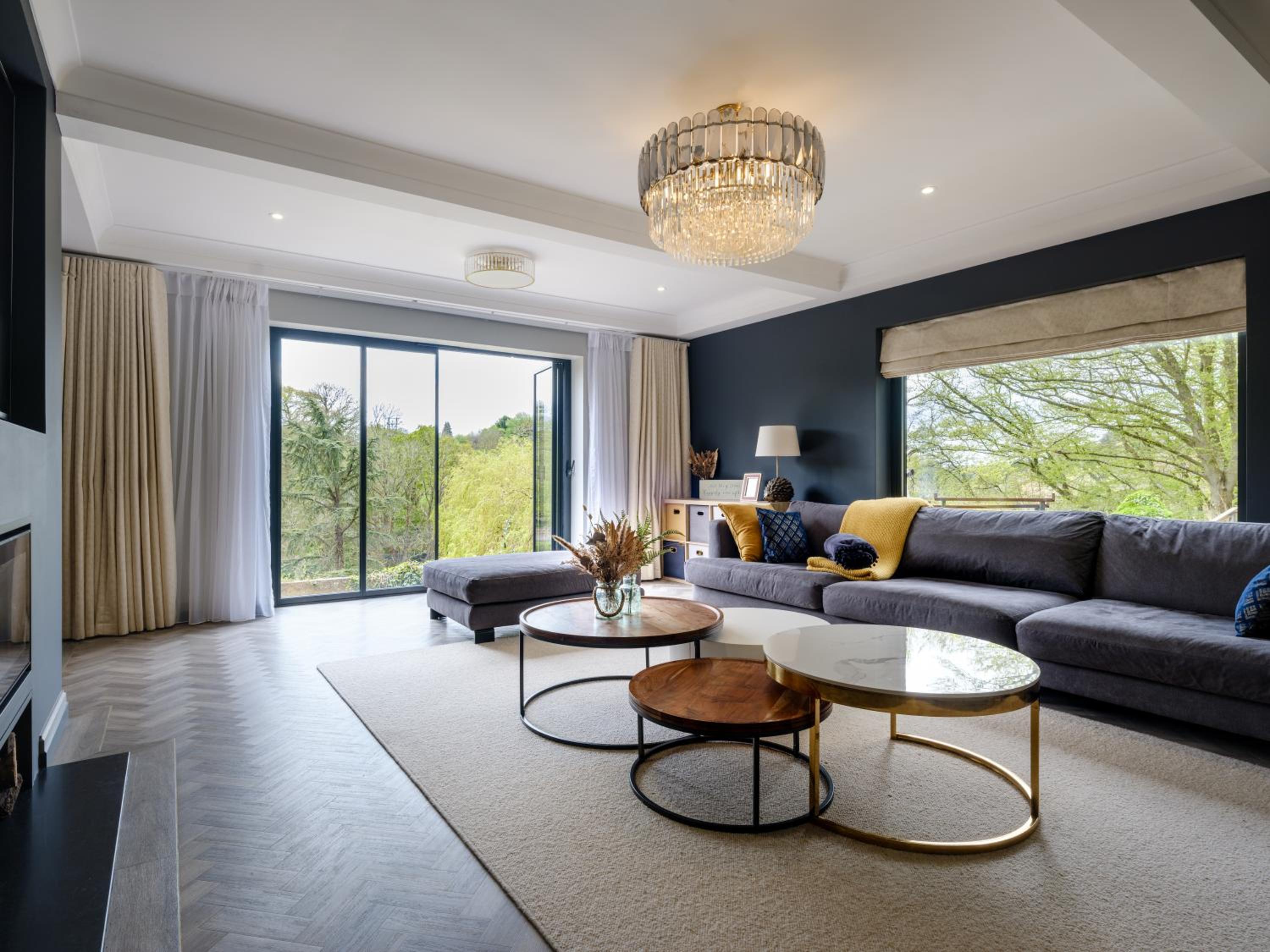 Devizes Vacations - Inviting 5-Bed House with fishing lake in Devizes - Property Image 9