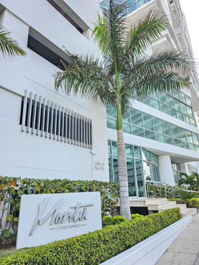 Duplex de Lujo nuevo con vista increible al centro y la playa