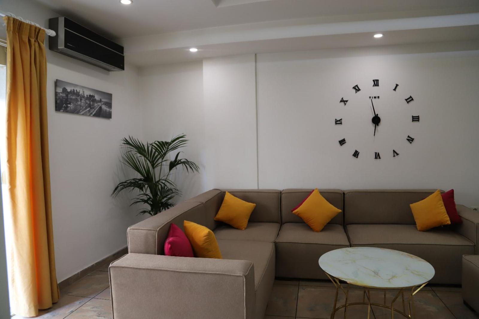 B&C Apartment