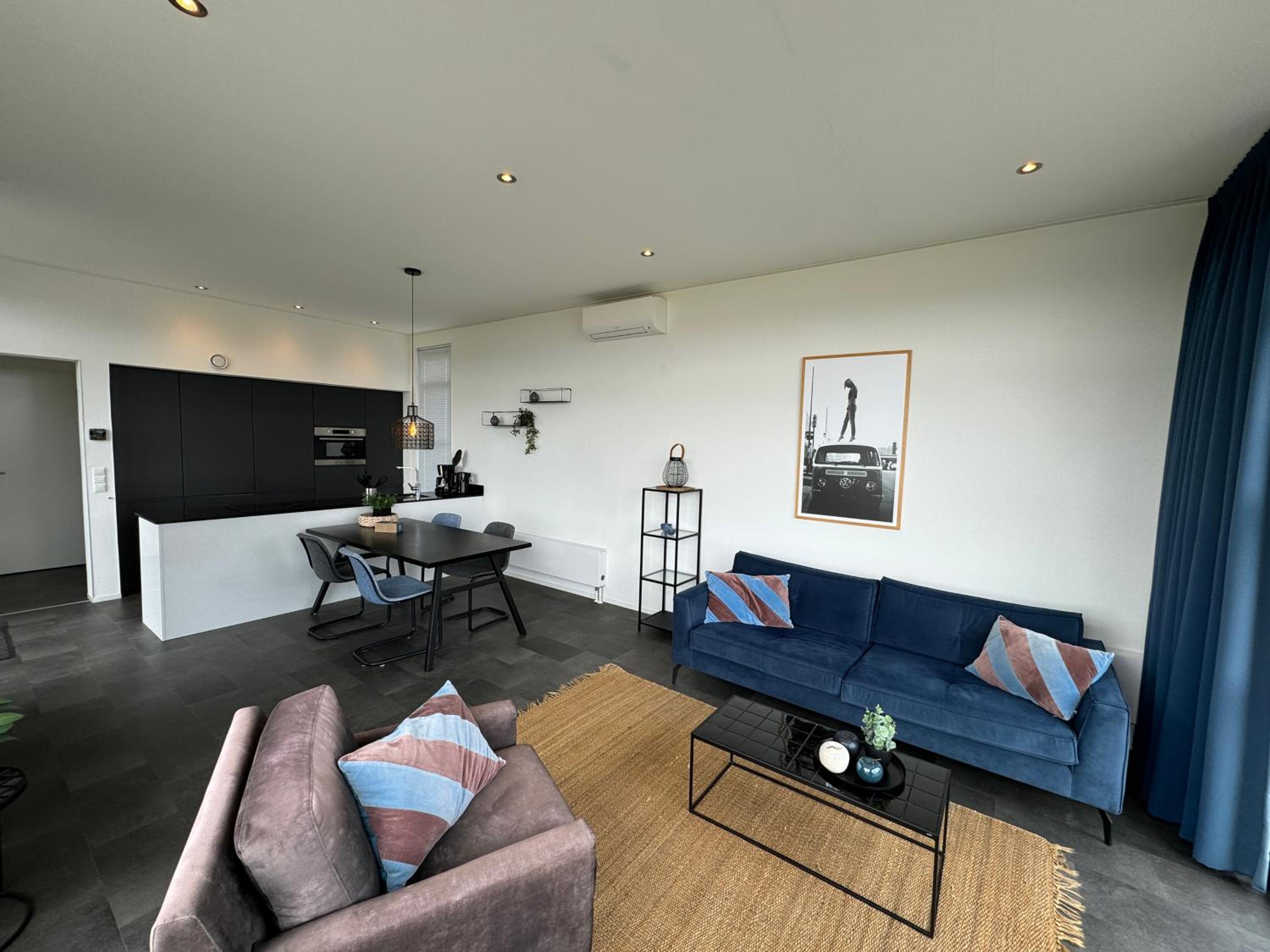 Enkhuizer Strand Chalet Strandpanorama Zweite Reihe mit Zaun Hausnr 203 view 3