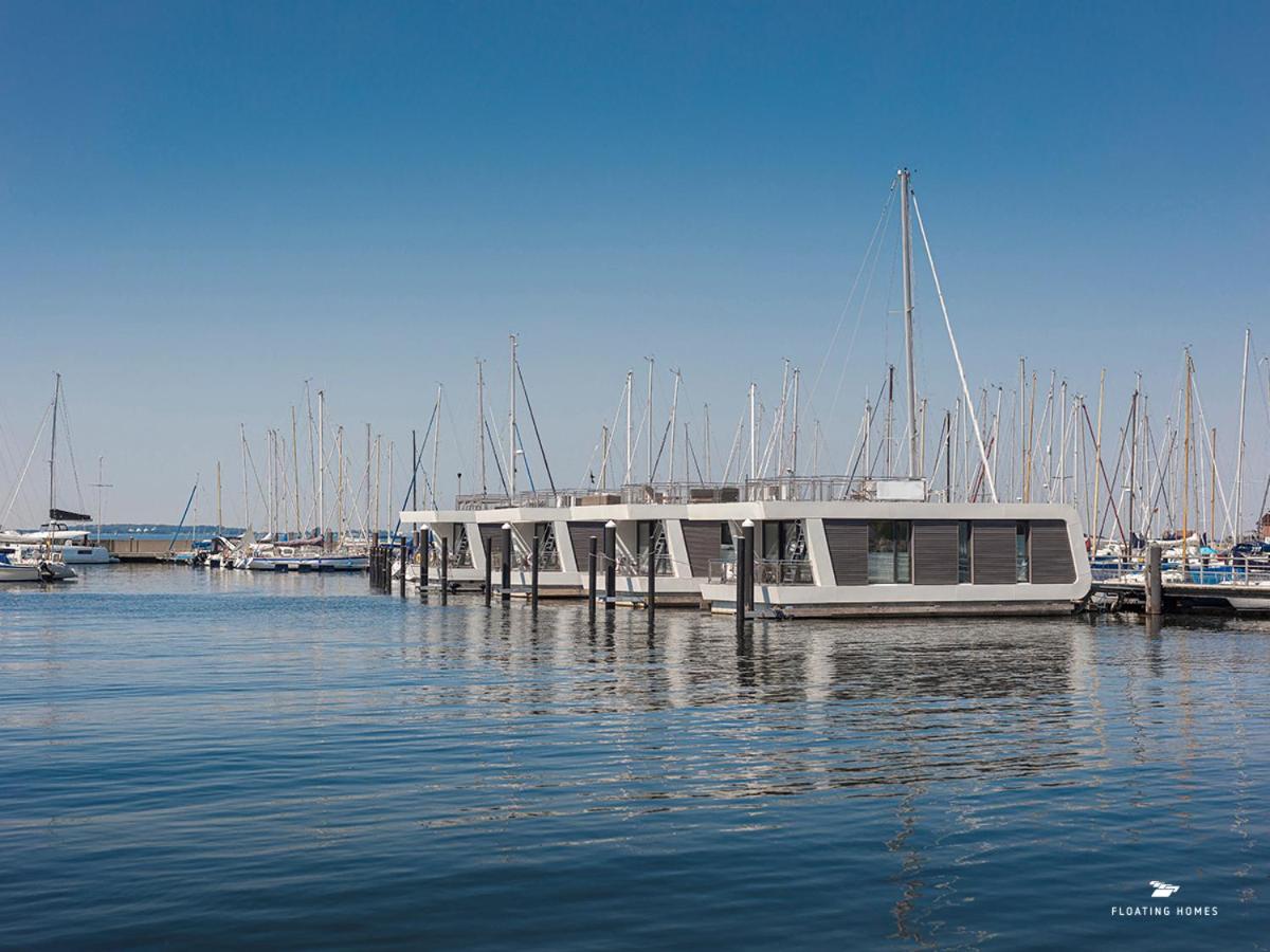 Hausboot Kielwasser FH-LA 03