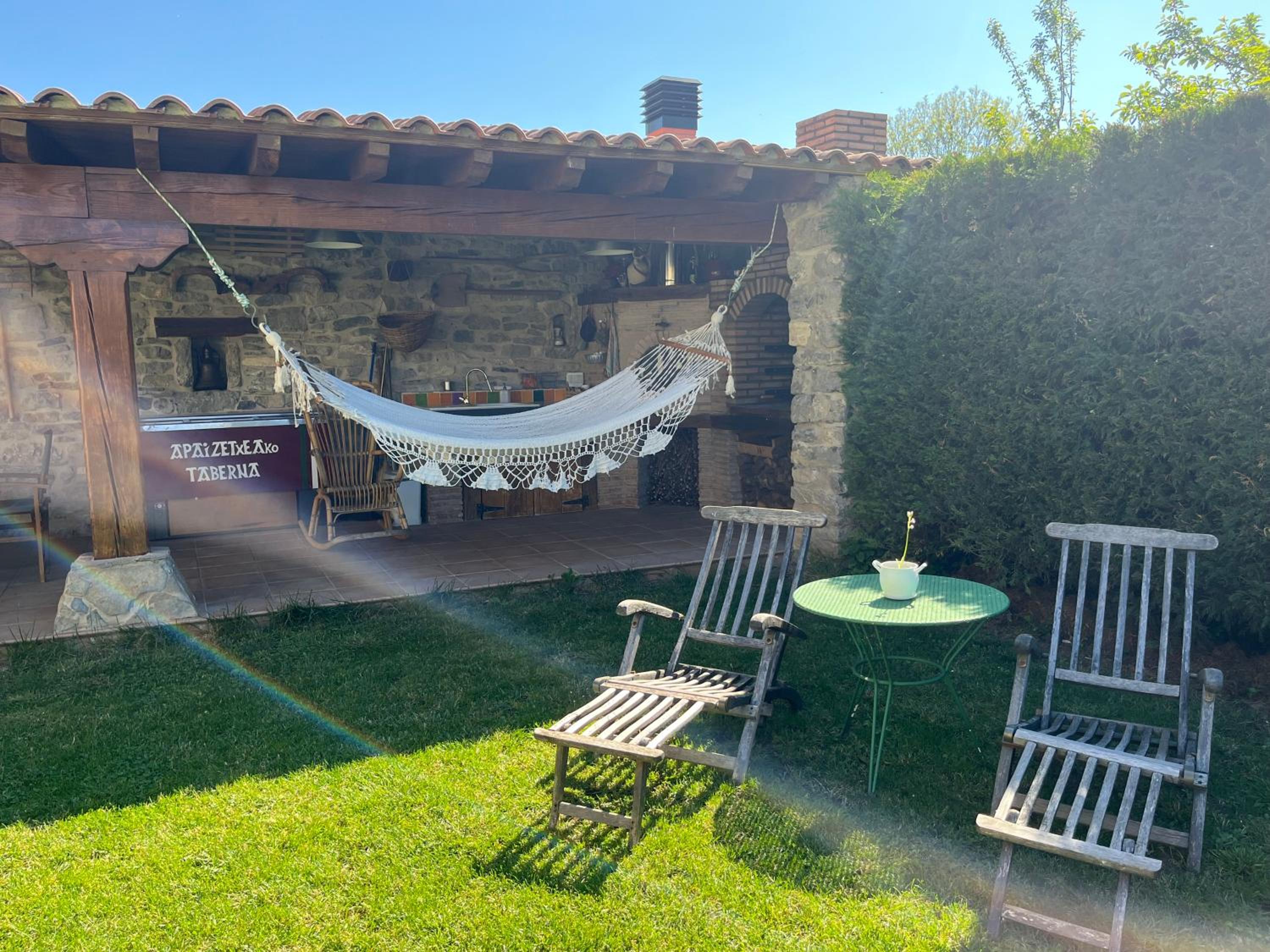 Apaizetxea, caserío en entorno rural entre Bilbao y Vitoria-Gasteiz