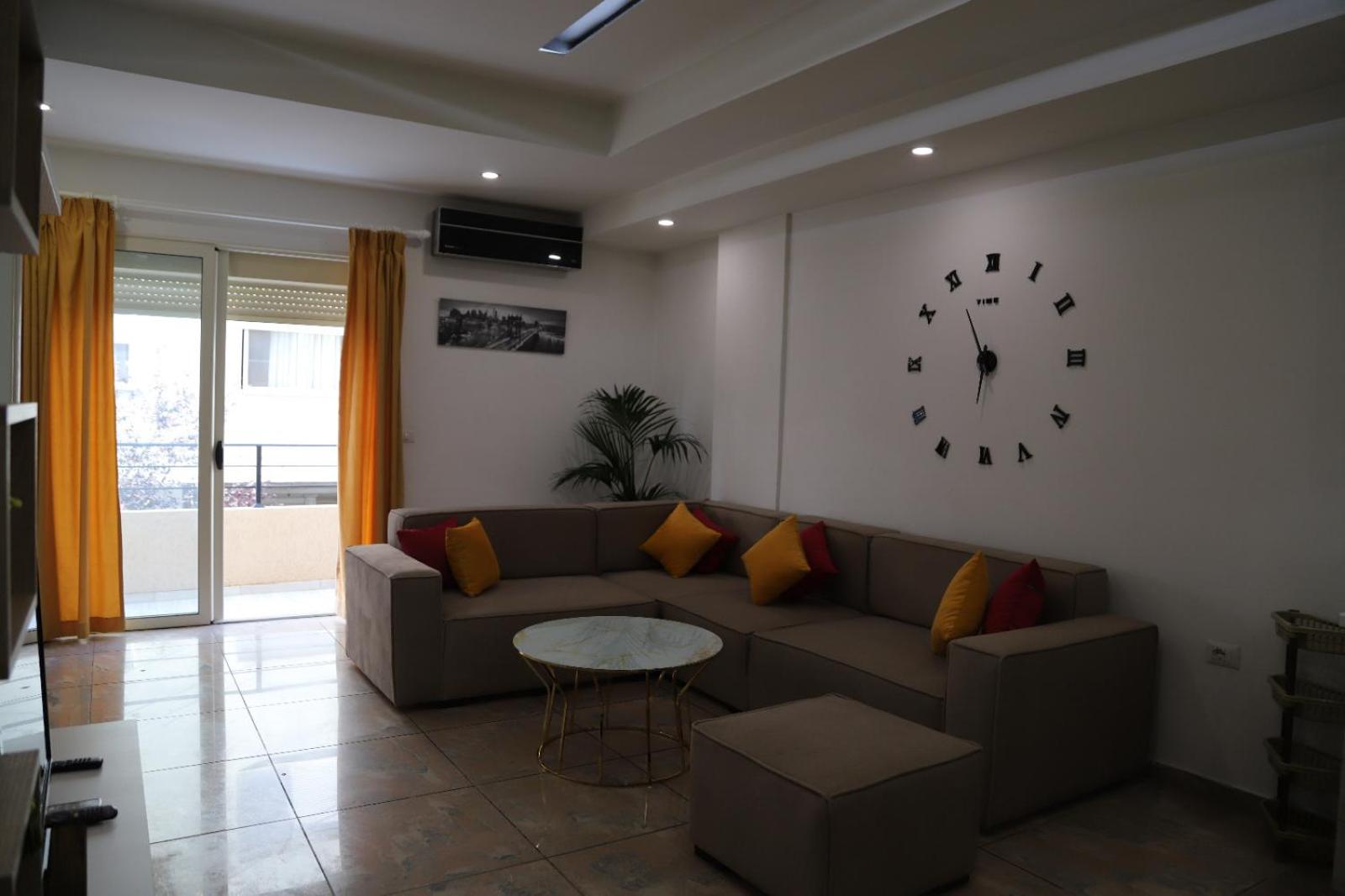 B&C Apartment