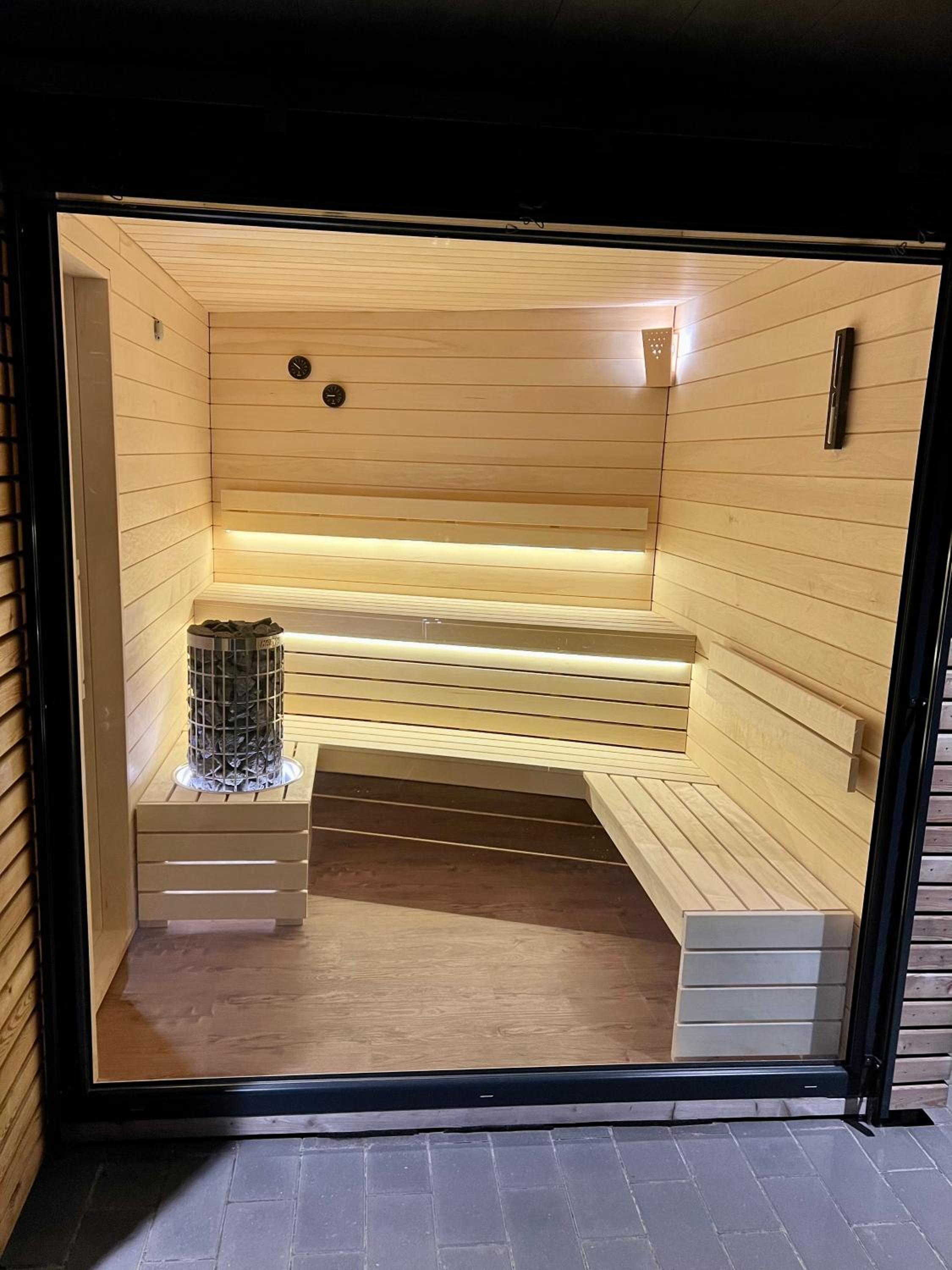 Schönes Ferienhaus mit Sauna am Harkebrügger See in der Nähe von Oldenburg