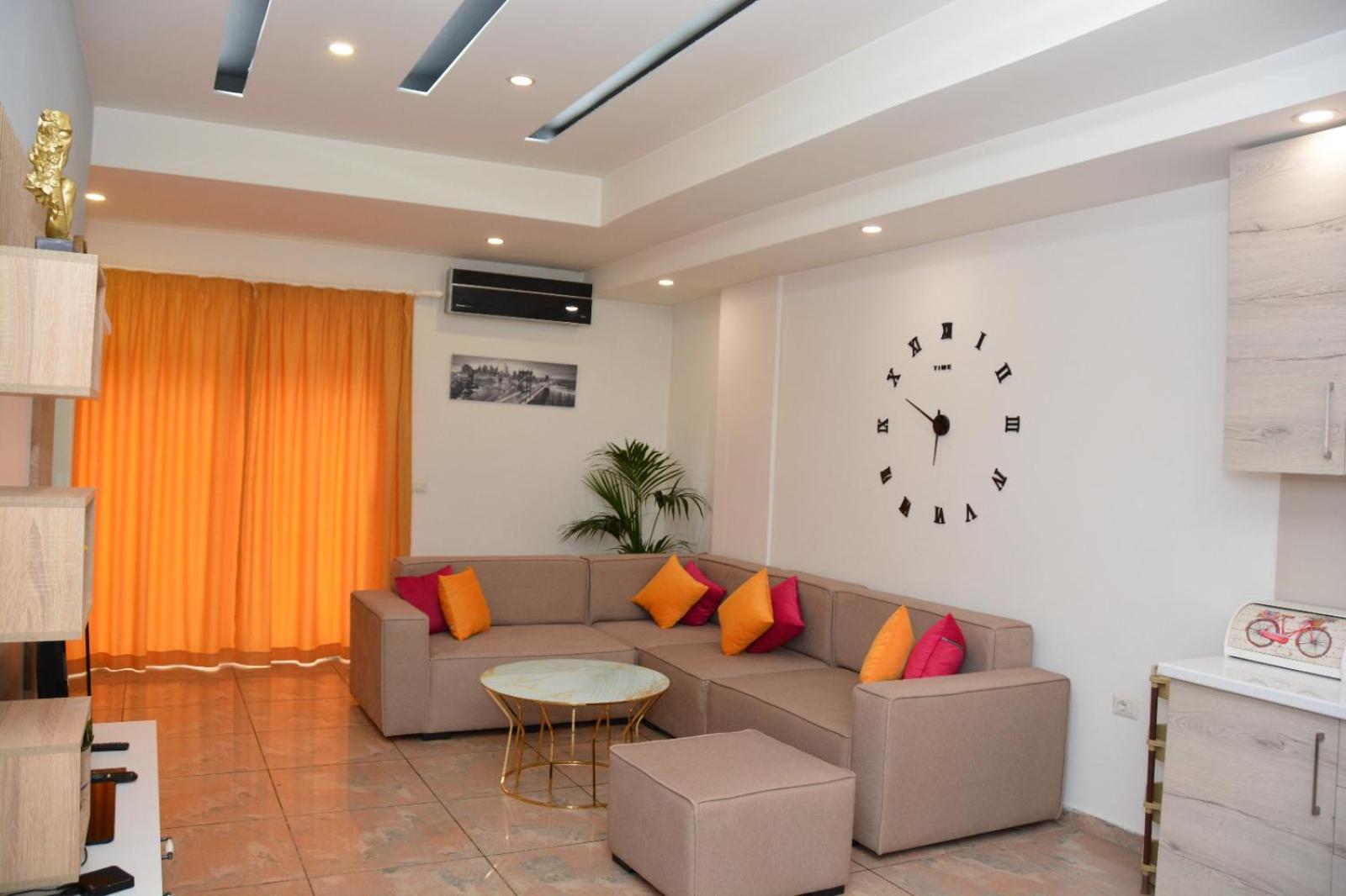 B&C Apartment