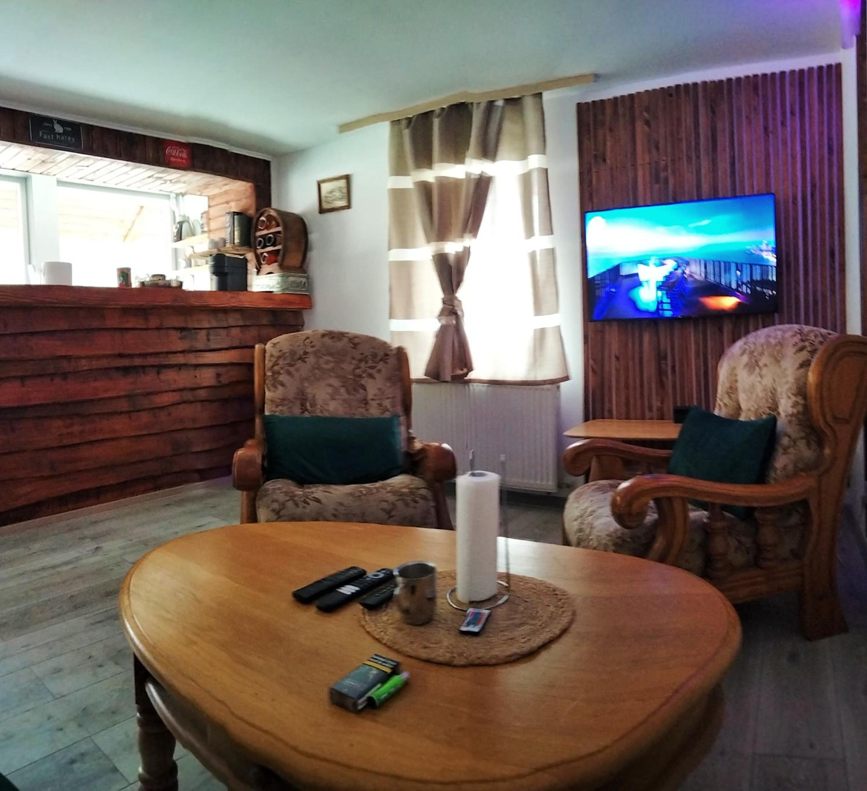 Doi Iepuri
