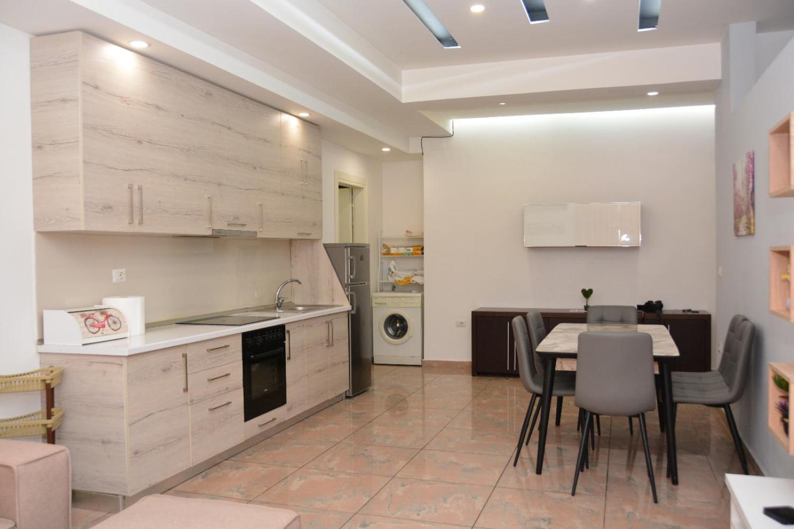 B&C Apartment