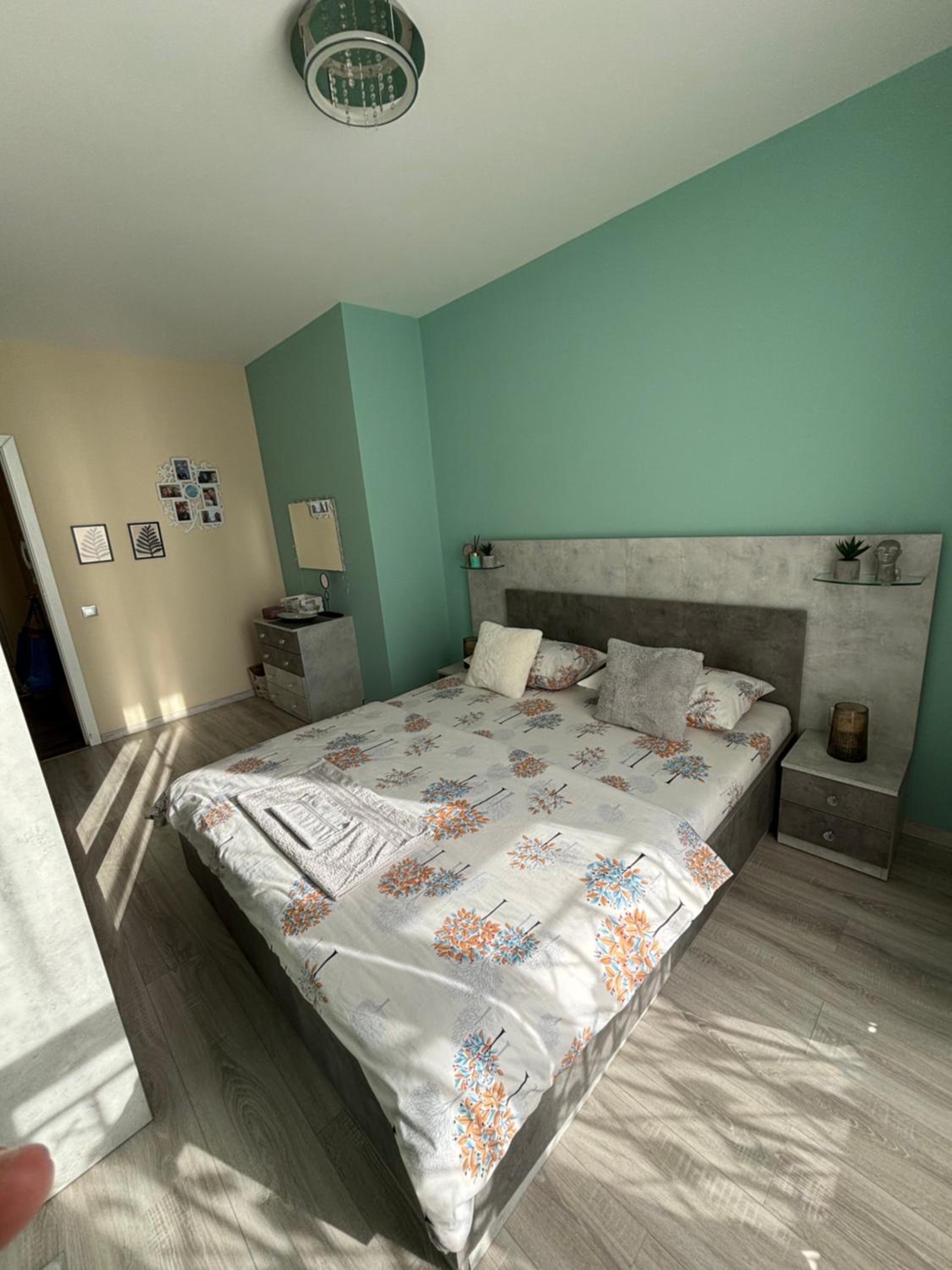 Modern, Cute and Comfy Apartment - FREE PRIVATE PARKING