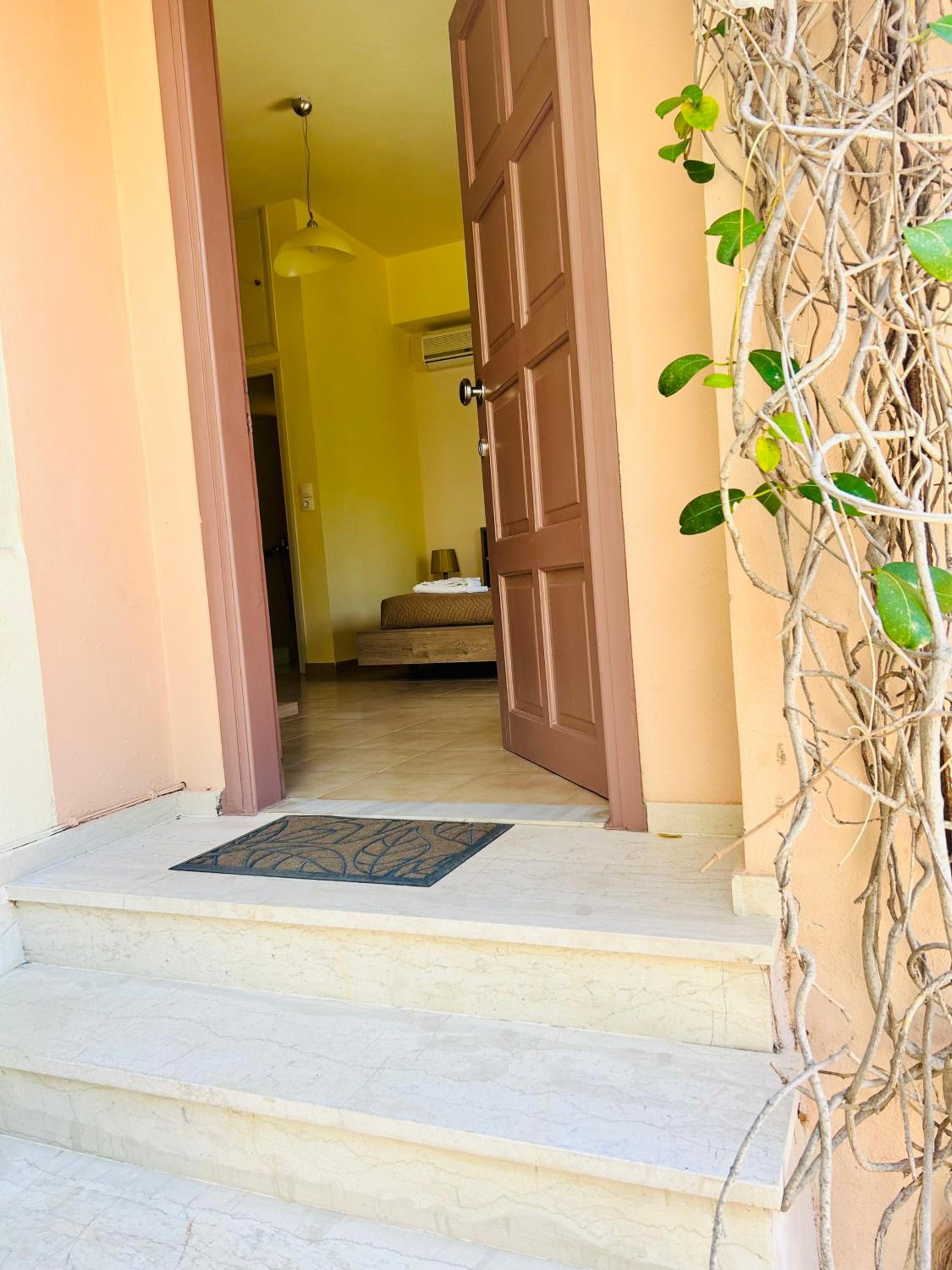 Esperia apartments