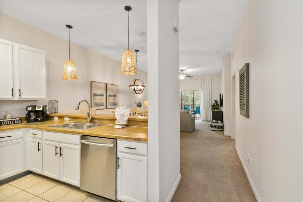 Second floor upgraded condo in Bahama Bay 2 bedrooms