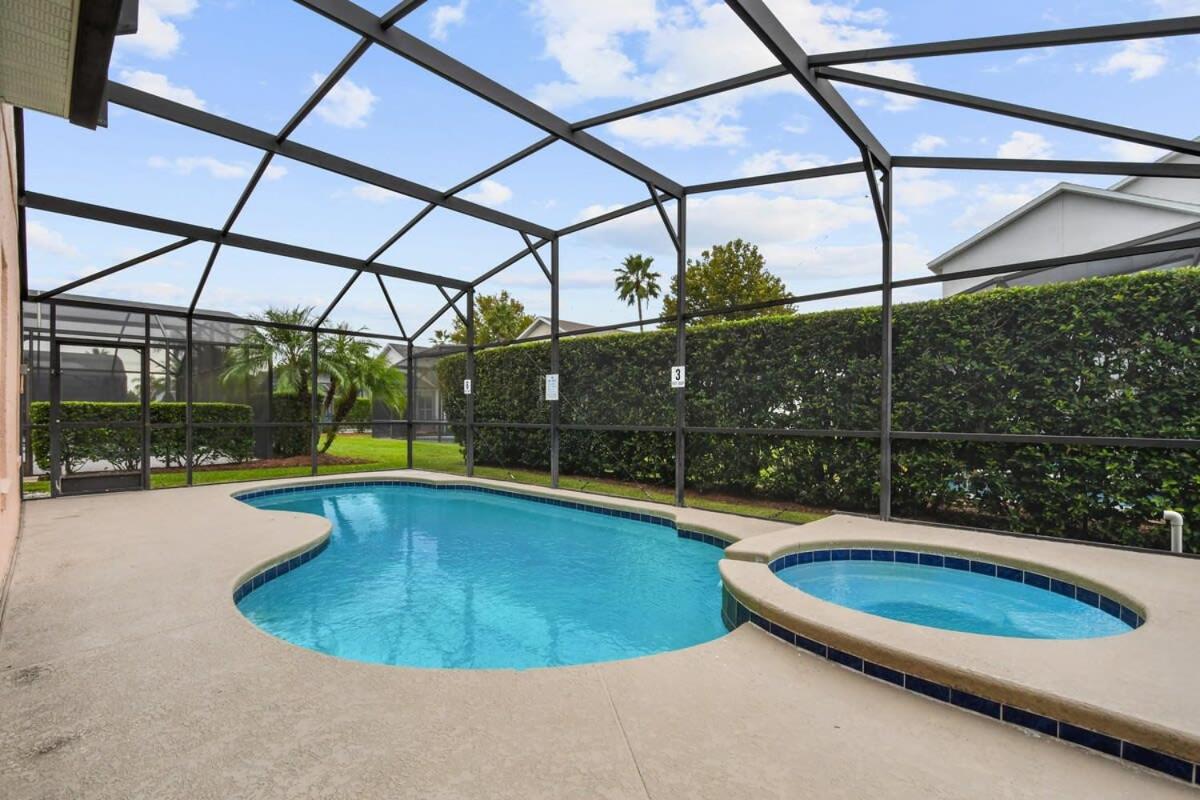 Attention Star Wars fans Amazing 6 BR pool view 4