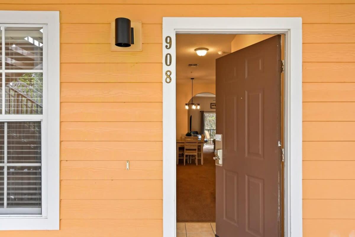 Bahama Bay- Cute 3 BR 2 king beds lake view view 5