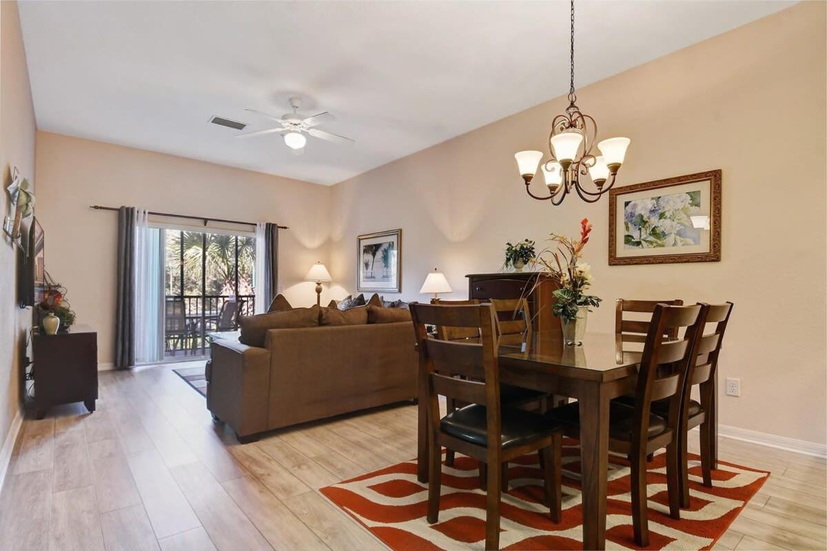 Bahama Bay- Two bedrooms condo fully equipped