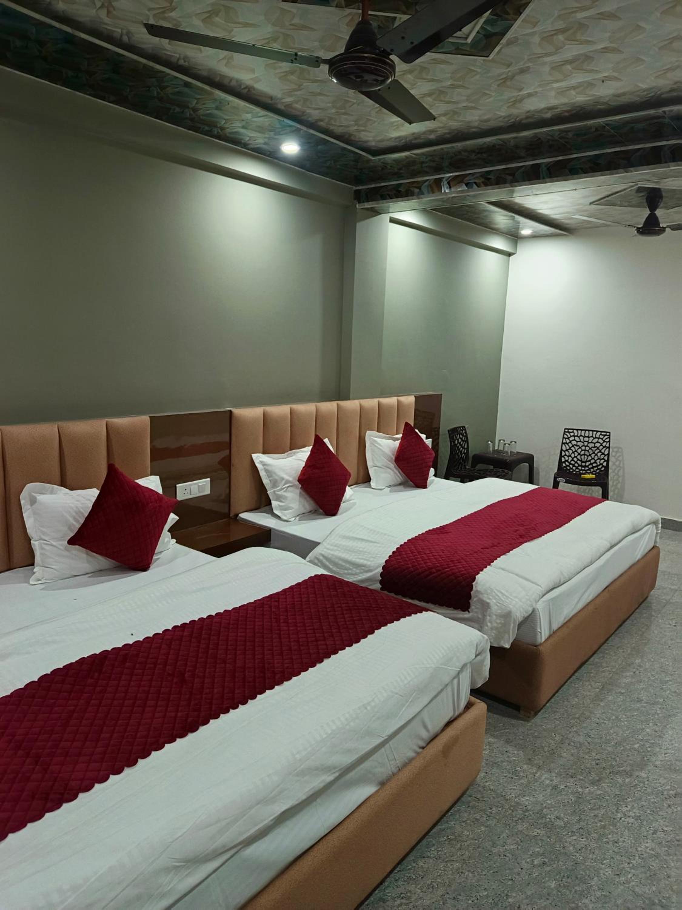 Hotel Fateh Heights
