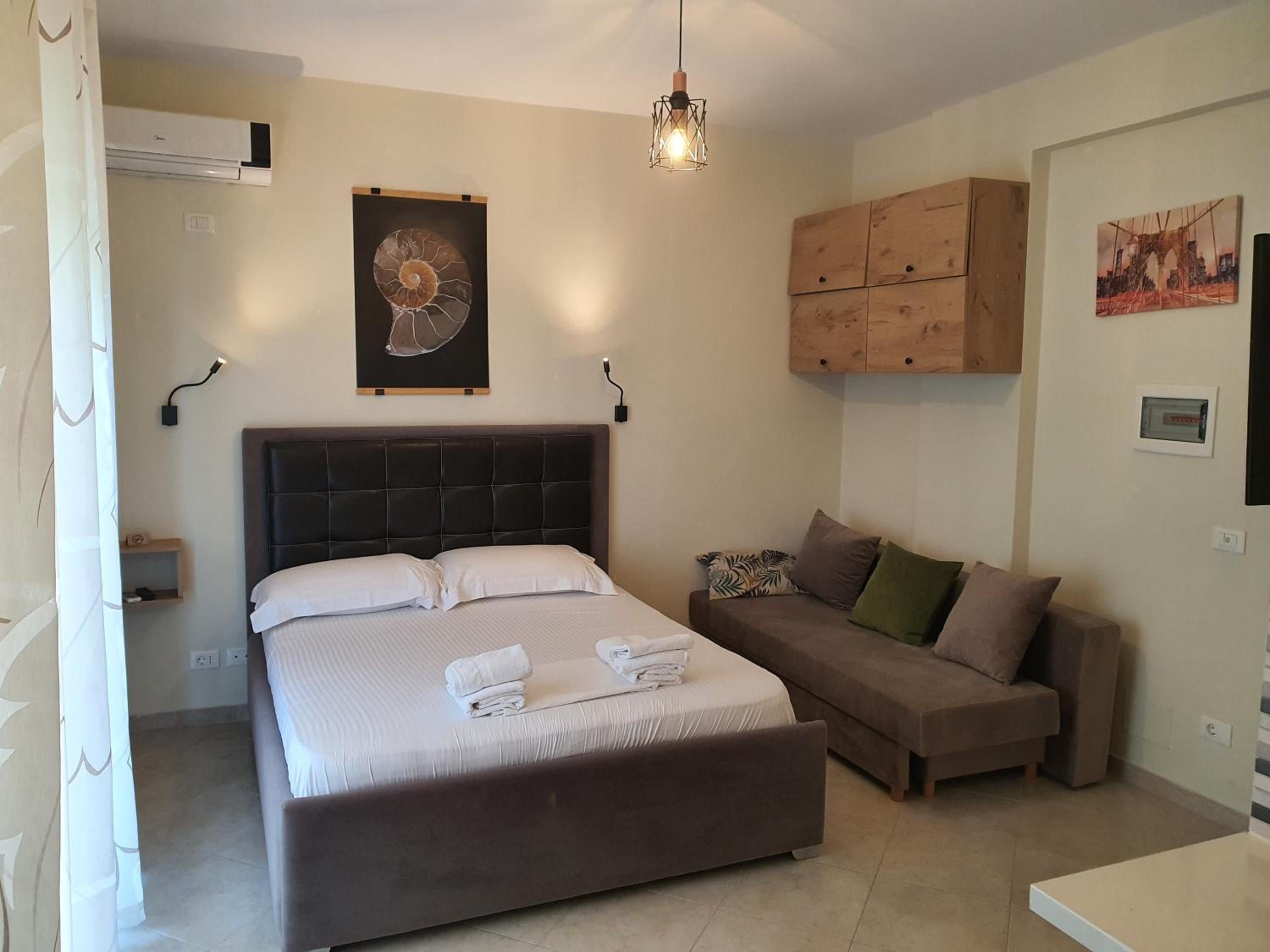 Deni Sea View Apartment