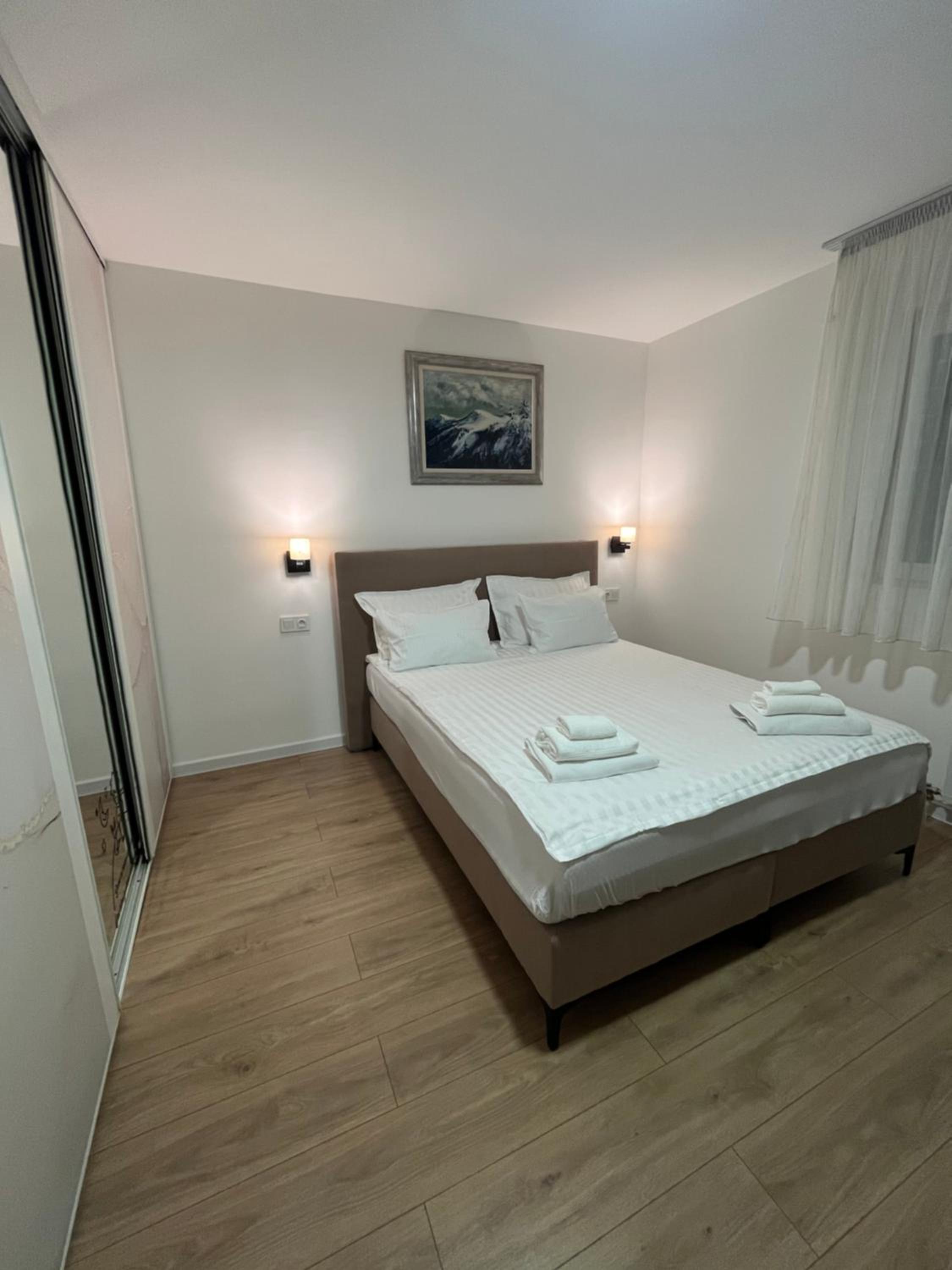 Apartment Mey