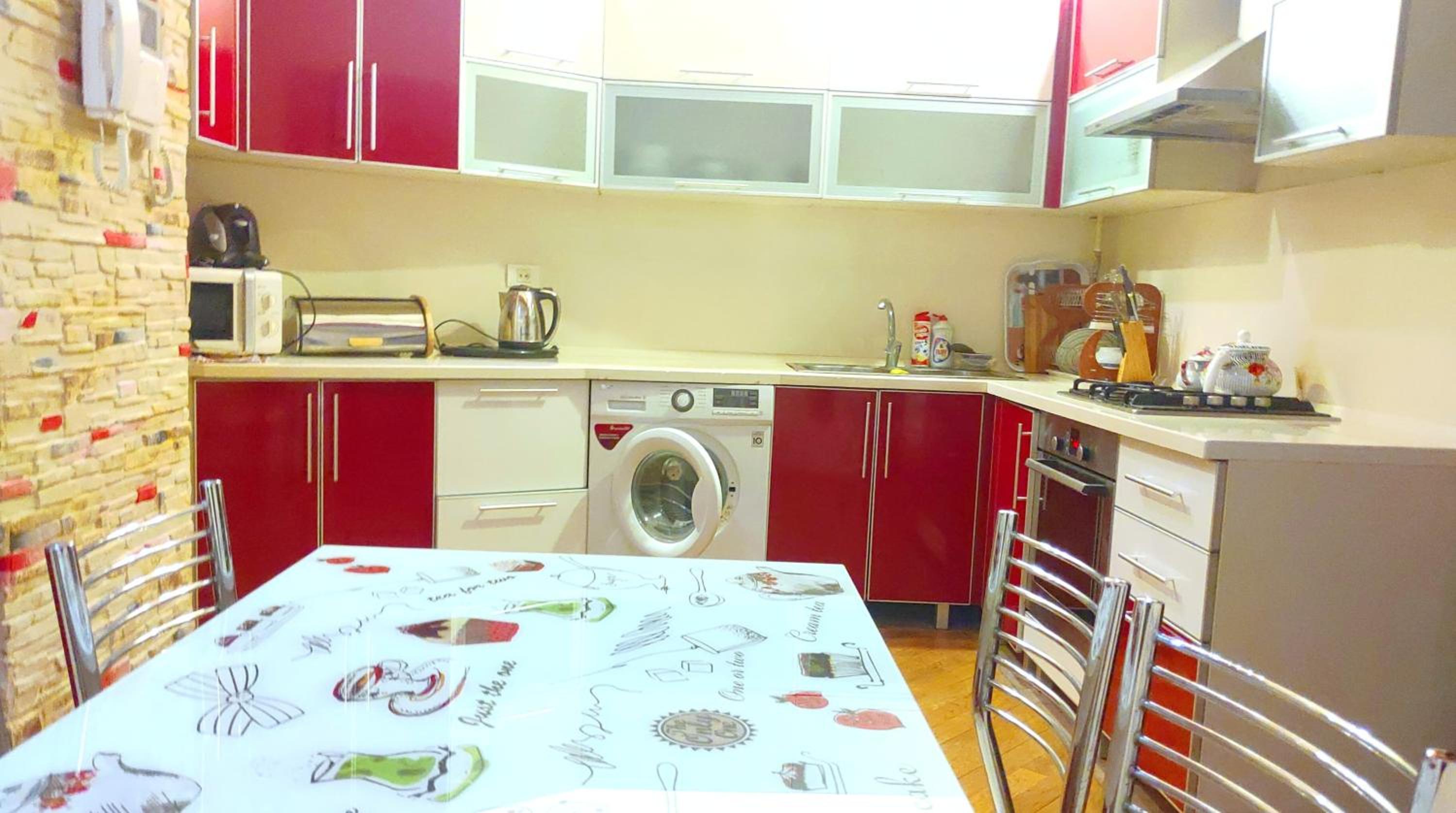 Big Apartment in the centre Baku