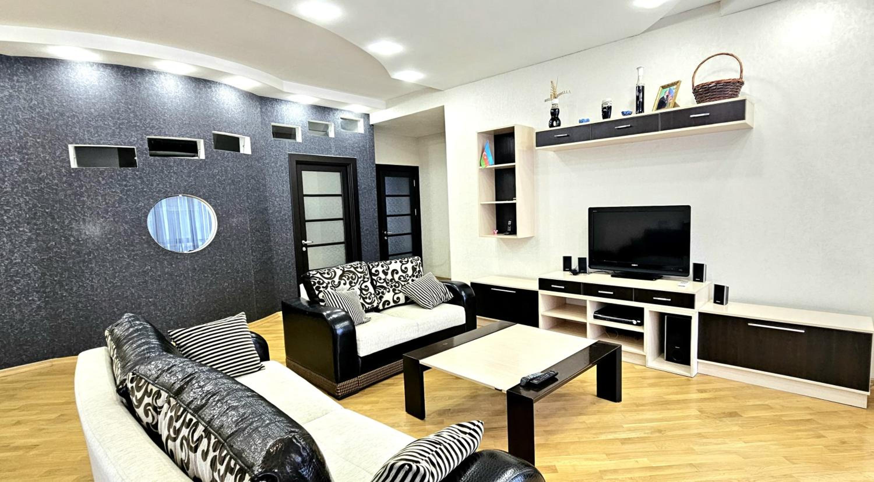Big Apartment in the centre Baku