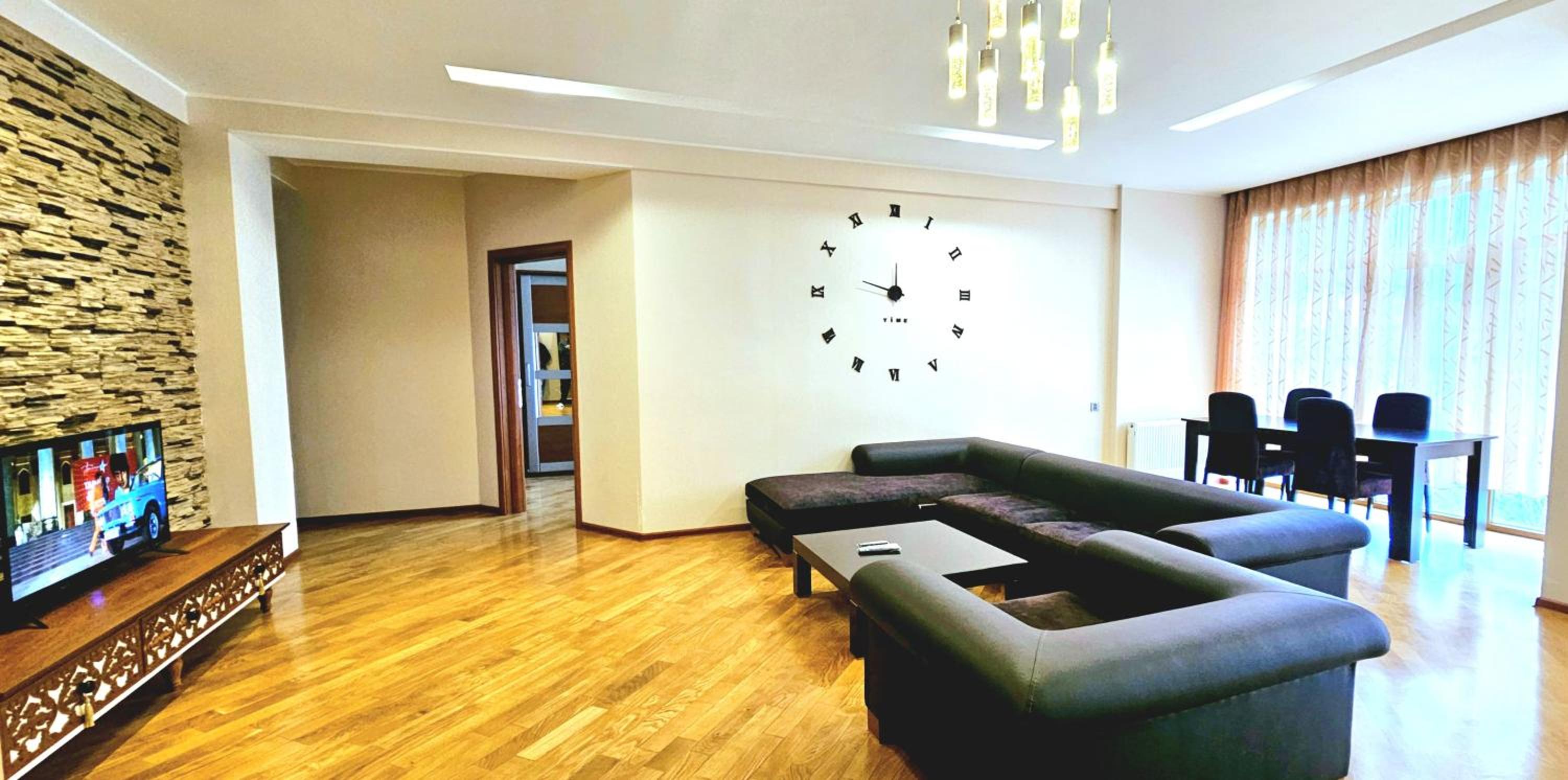 Big Apartment in the centre Baku