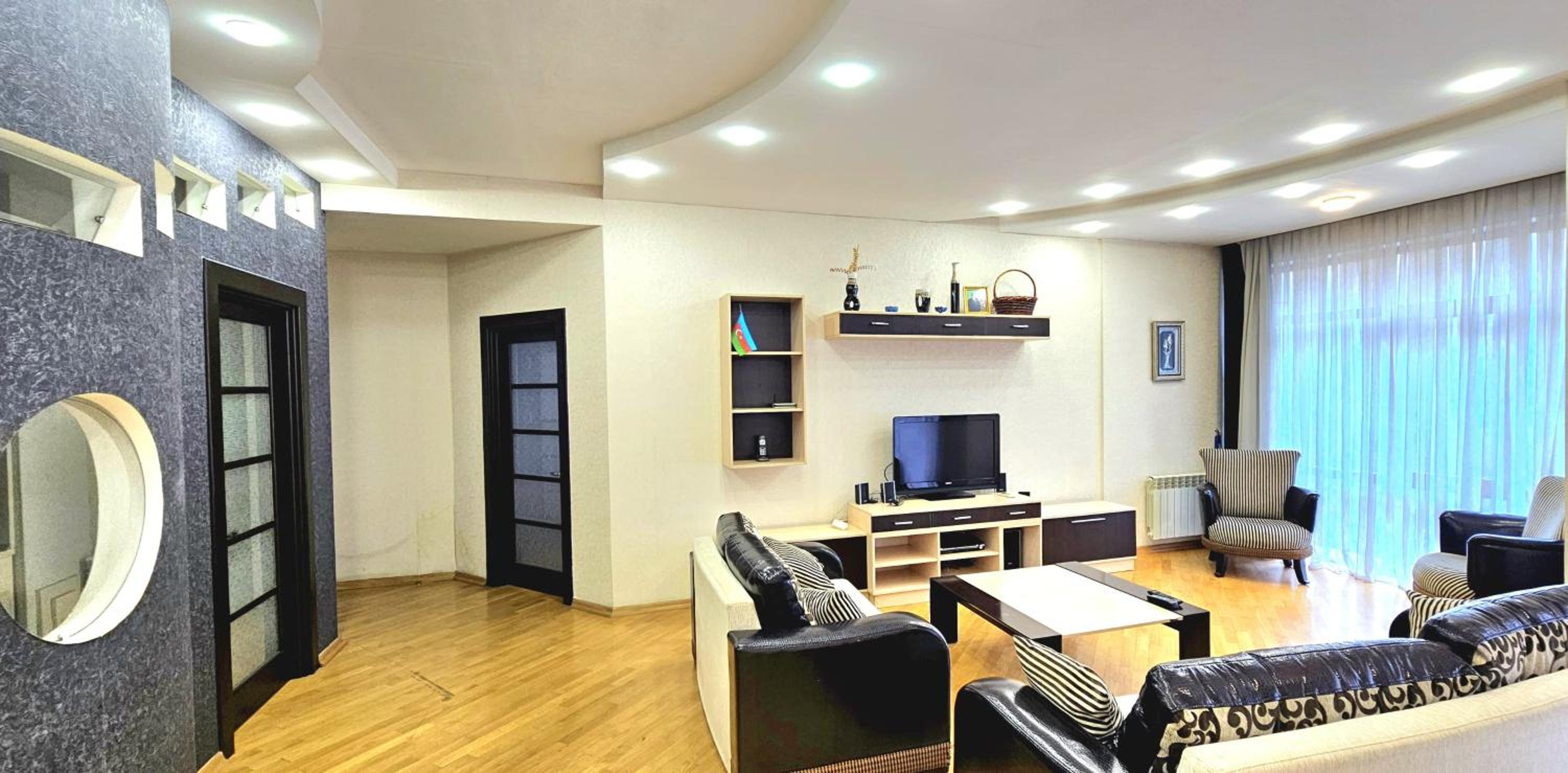 Big Apartment in the centre Baku
