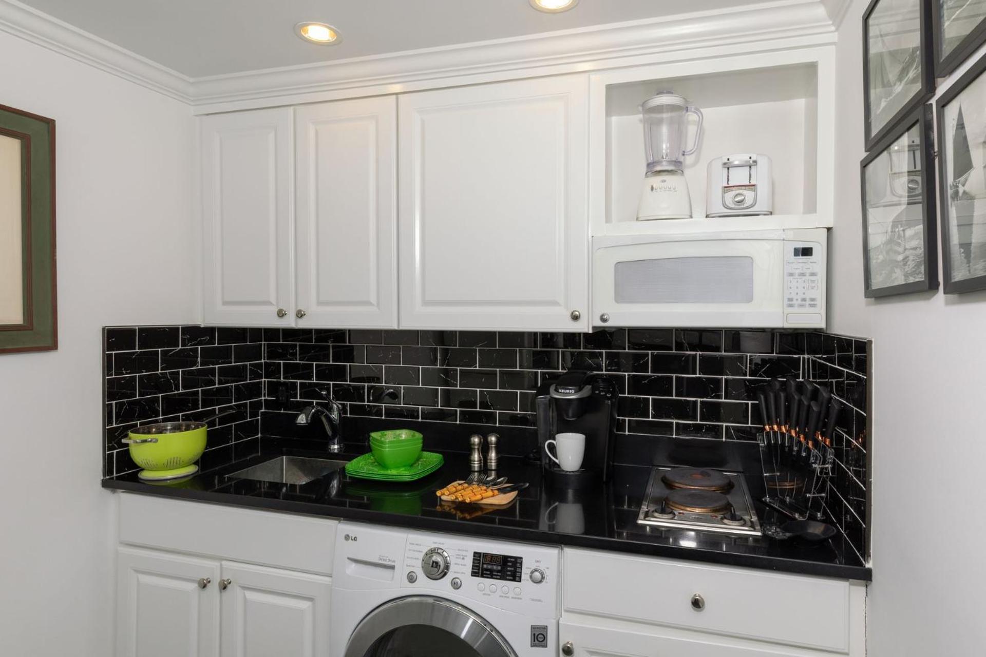 Harbor Knoll Bed and Breakfast