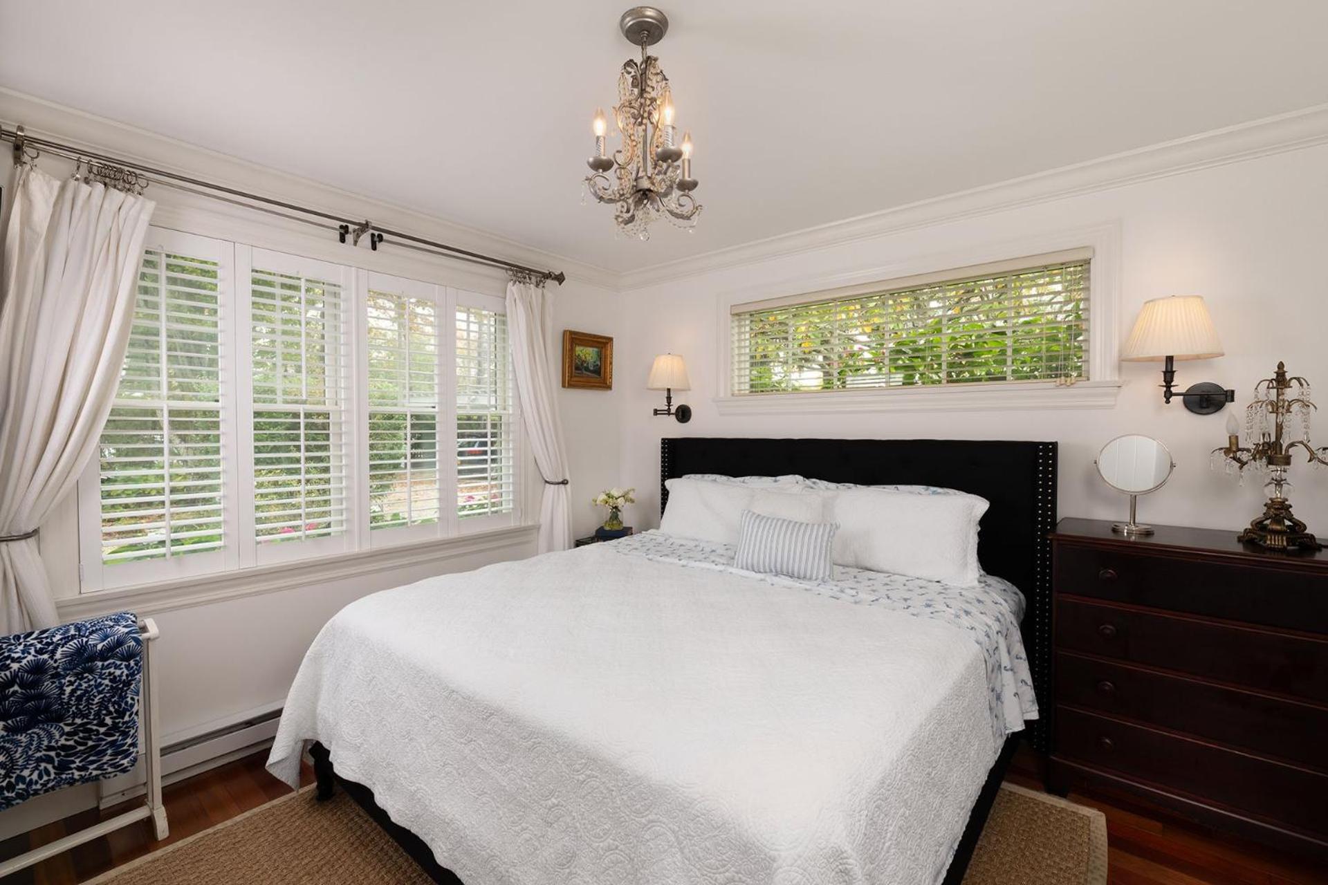 Harbor Knoll Bed and Breakfast