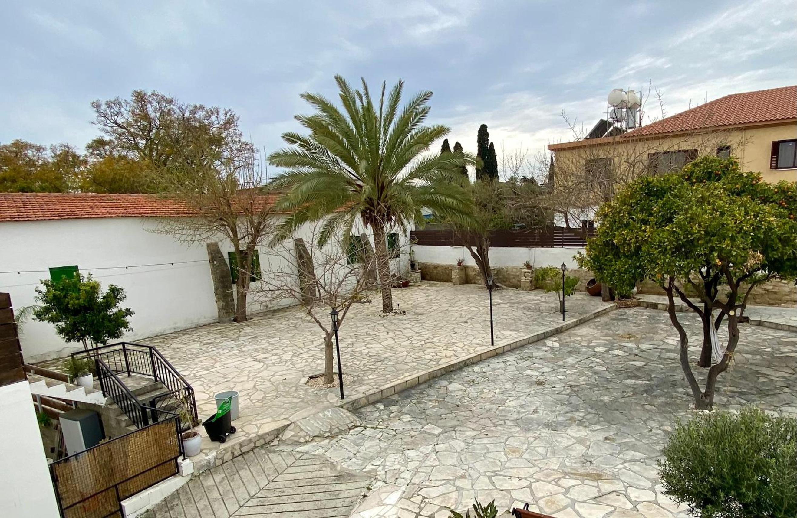 The Courtyard Episkopi Guest Houses