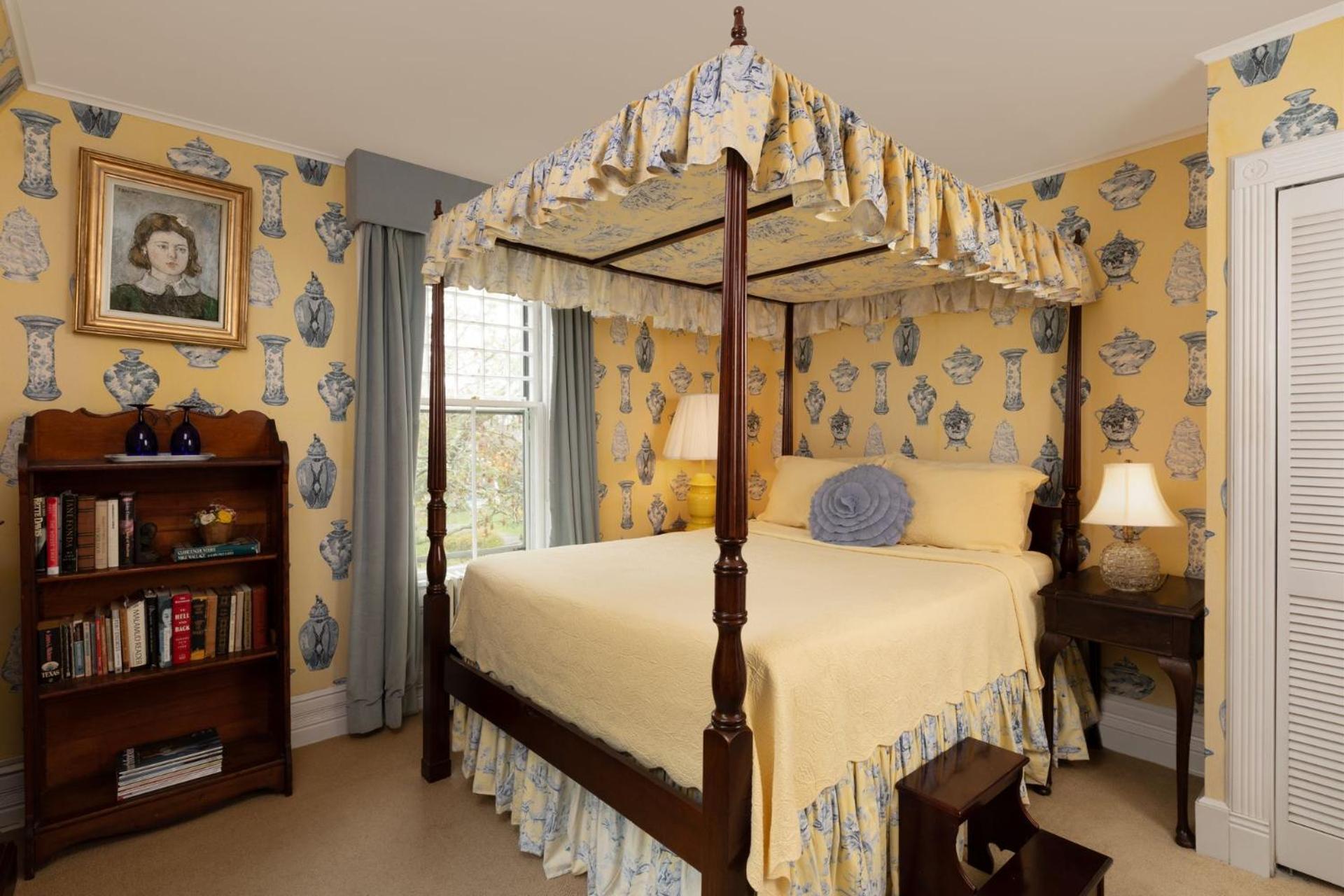 Harbor Knoll Bed and Breakfast