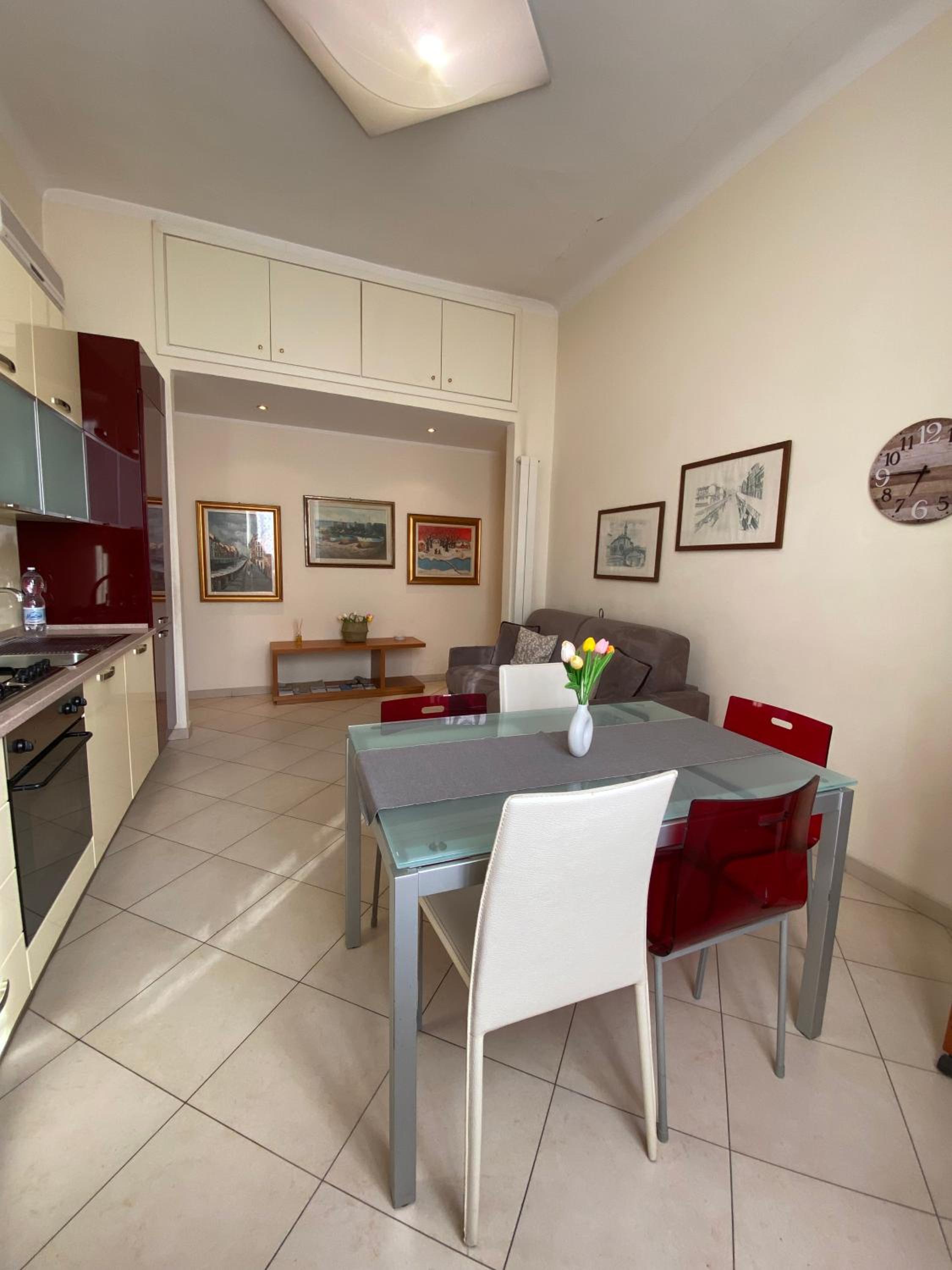Casa Elena - Centro Diano Marina view 4