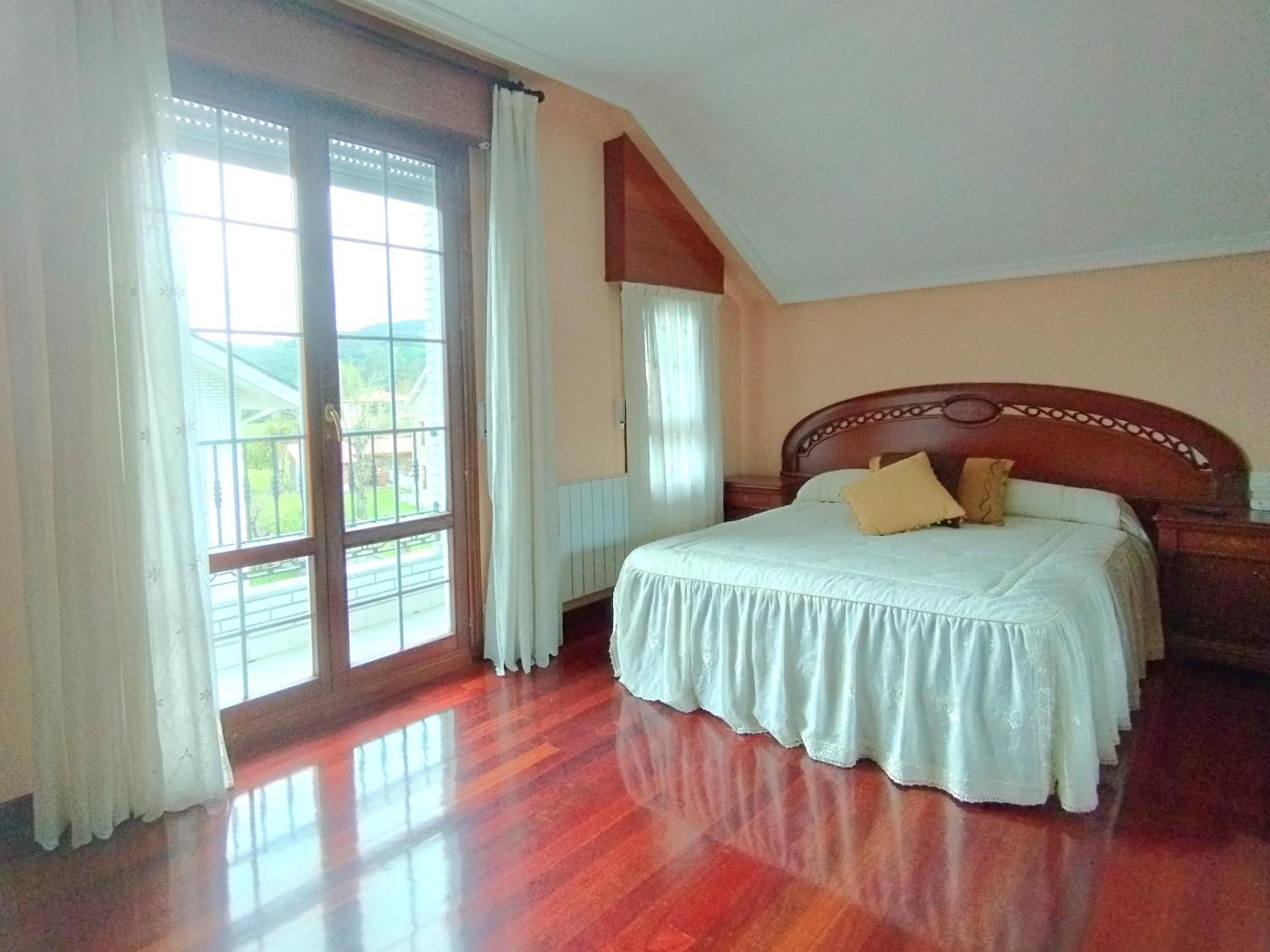 Seven J House