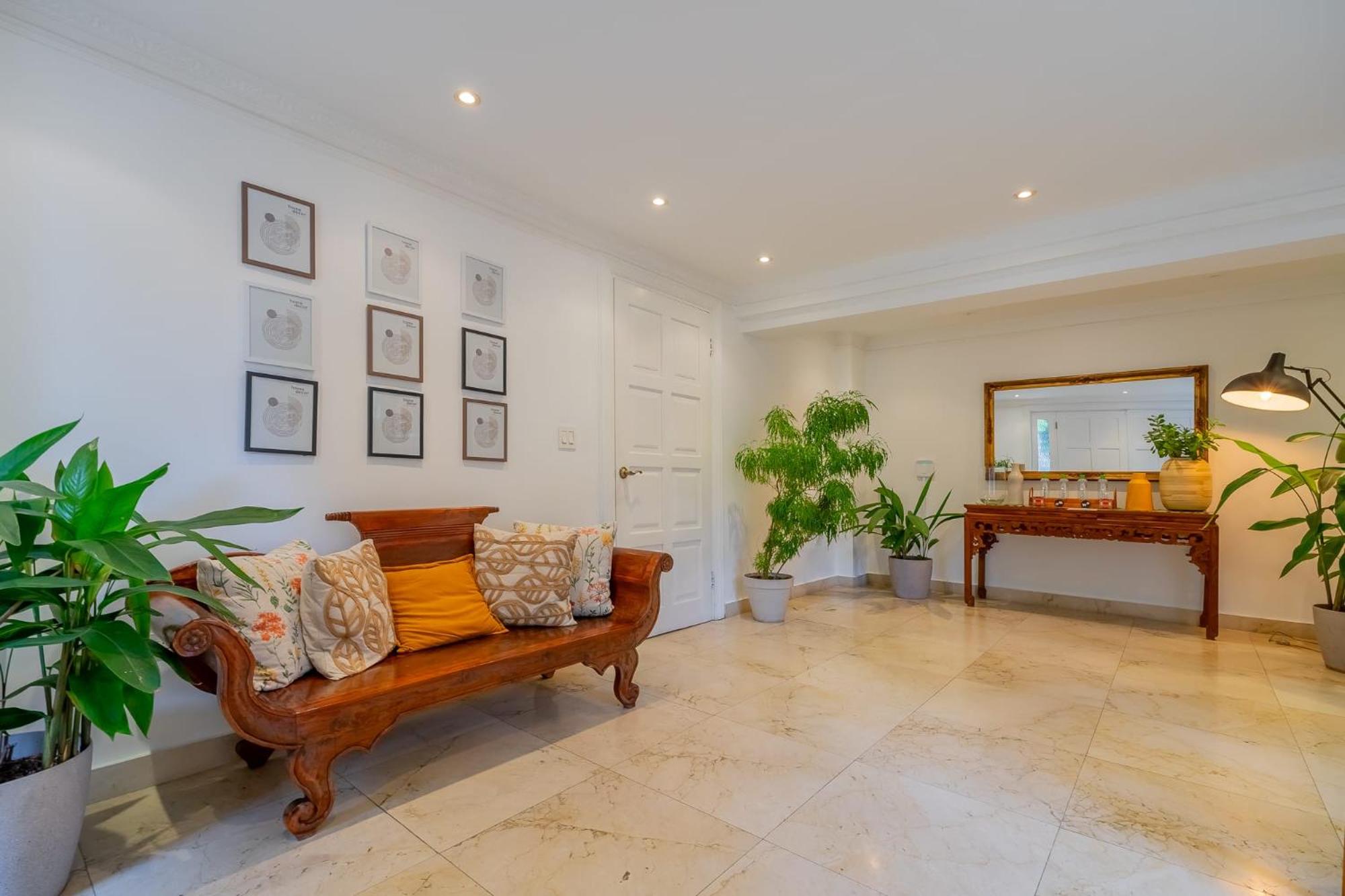 Phenomenal 3BR House with balcony in Ancon view 3