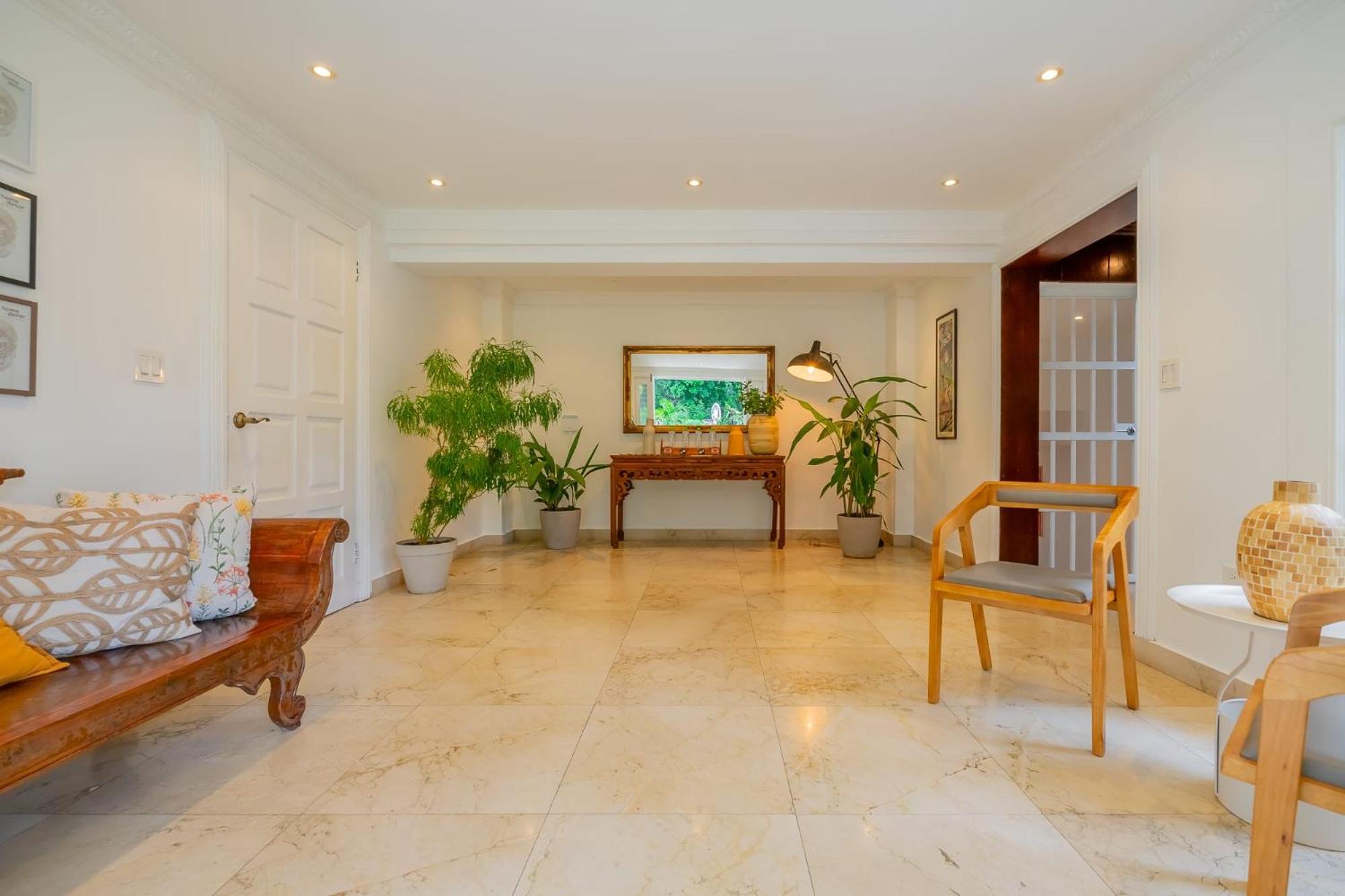 Phenomenal 3BR House with balcony in Ancon view 5