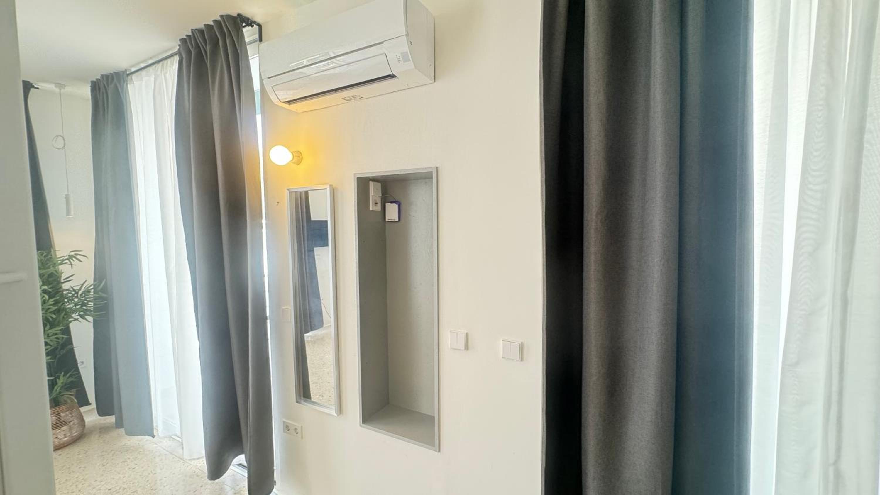Estudio con piscina