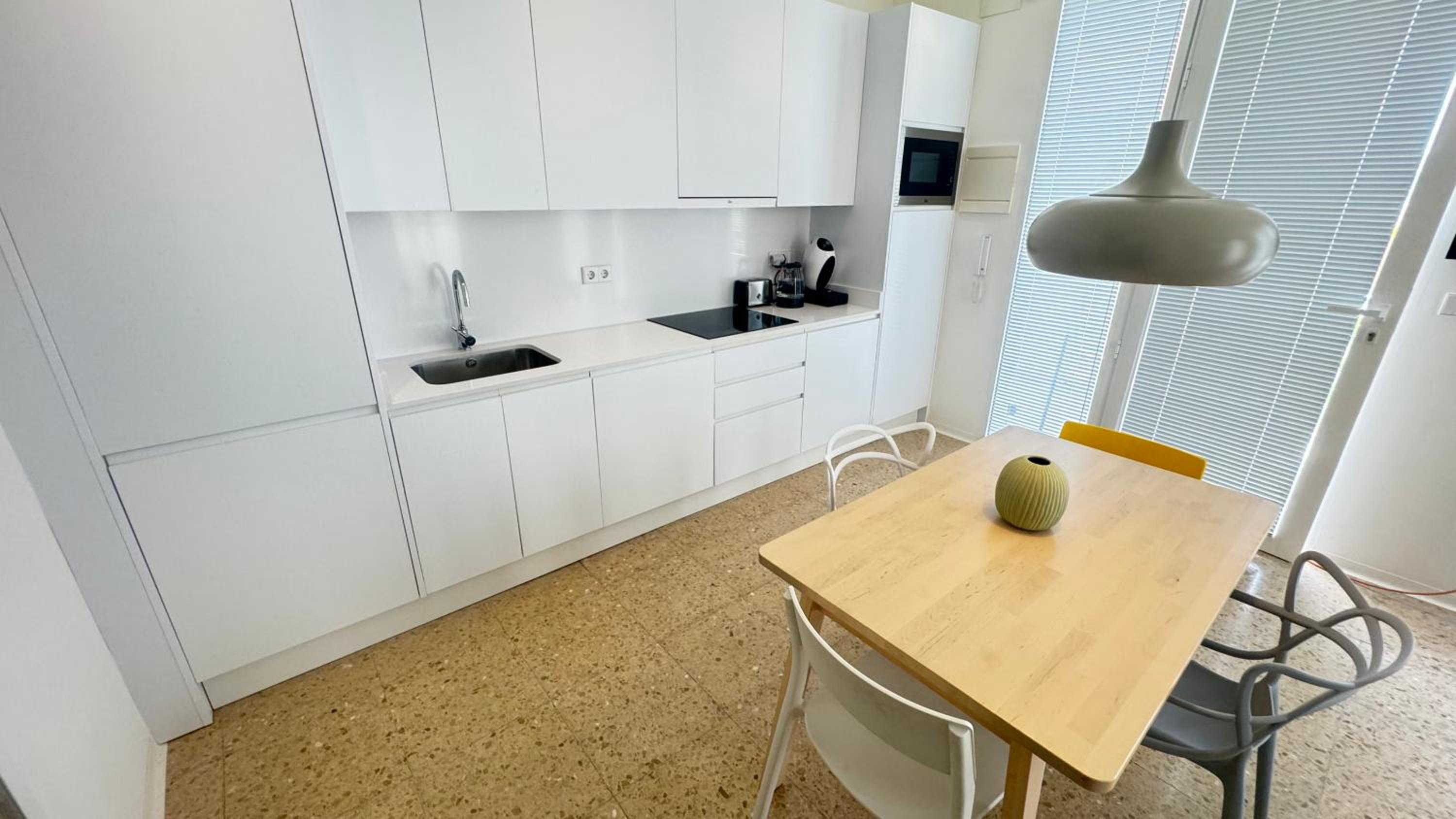 Estudio con piscina