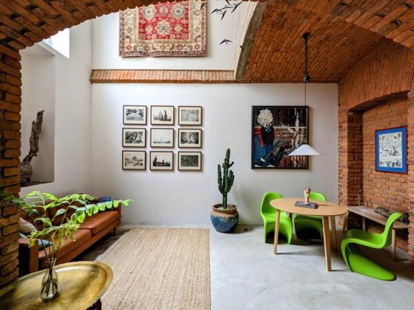 Romantic and atypical apartments in Prague's Montmartre