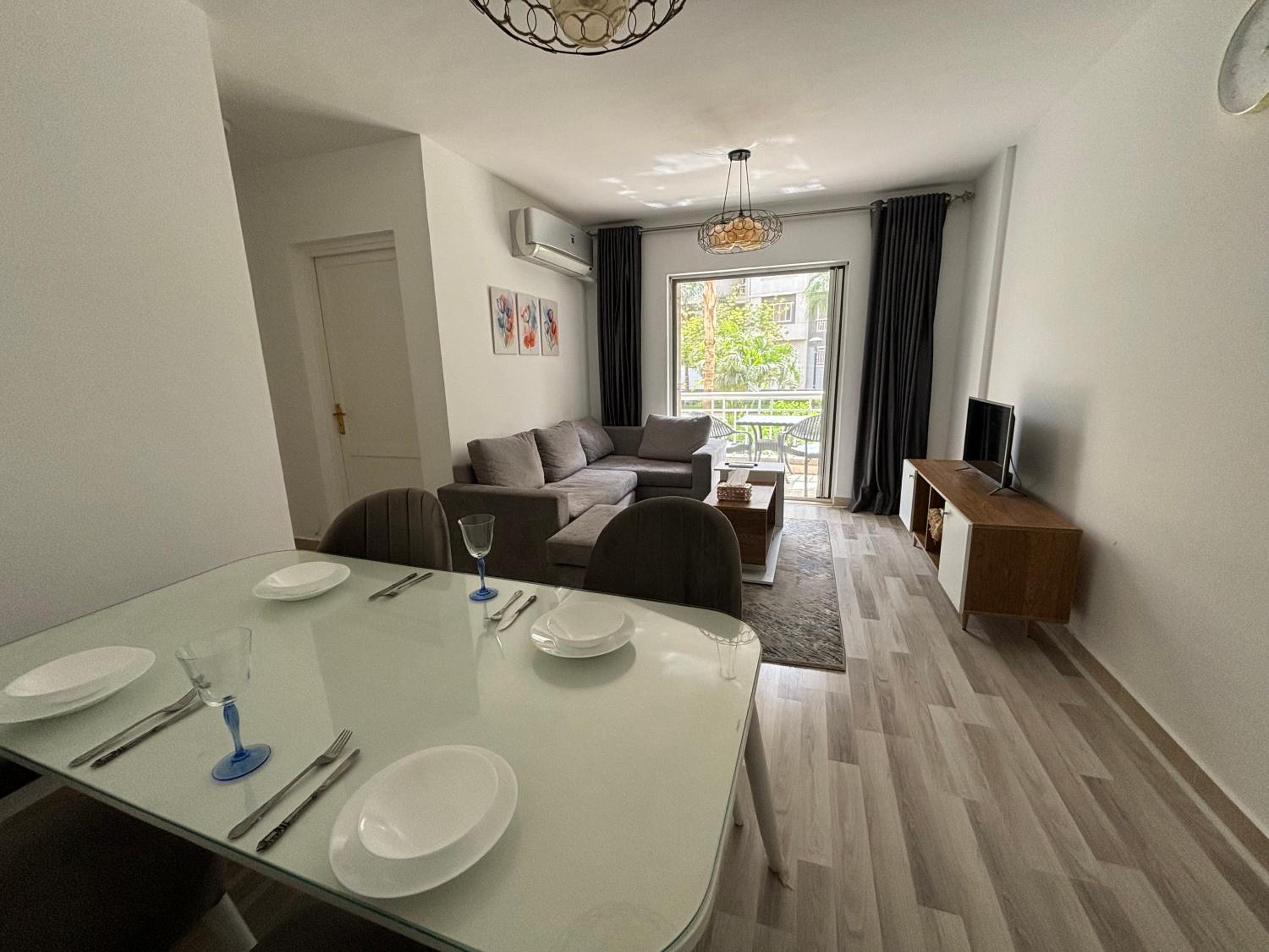 Luxury Inn:2BR Amazing Garden View in Madinaty B10